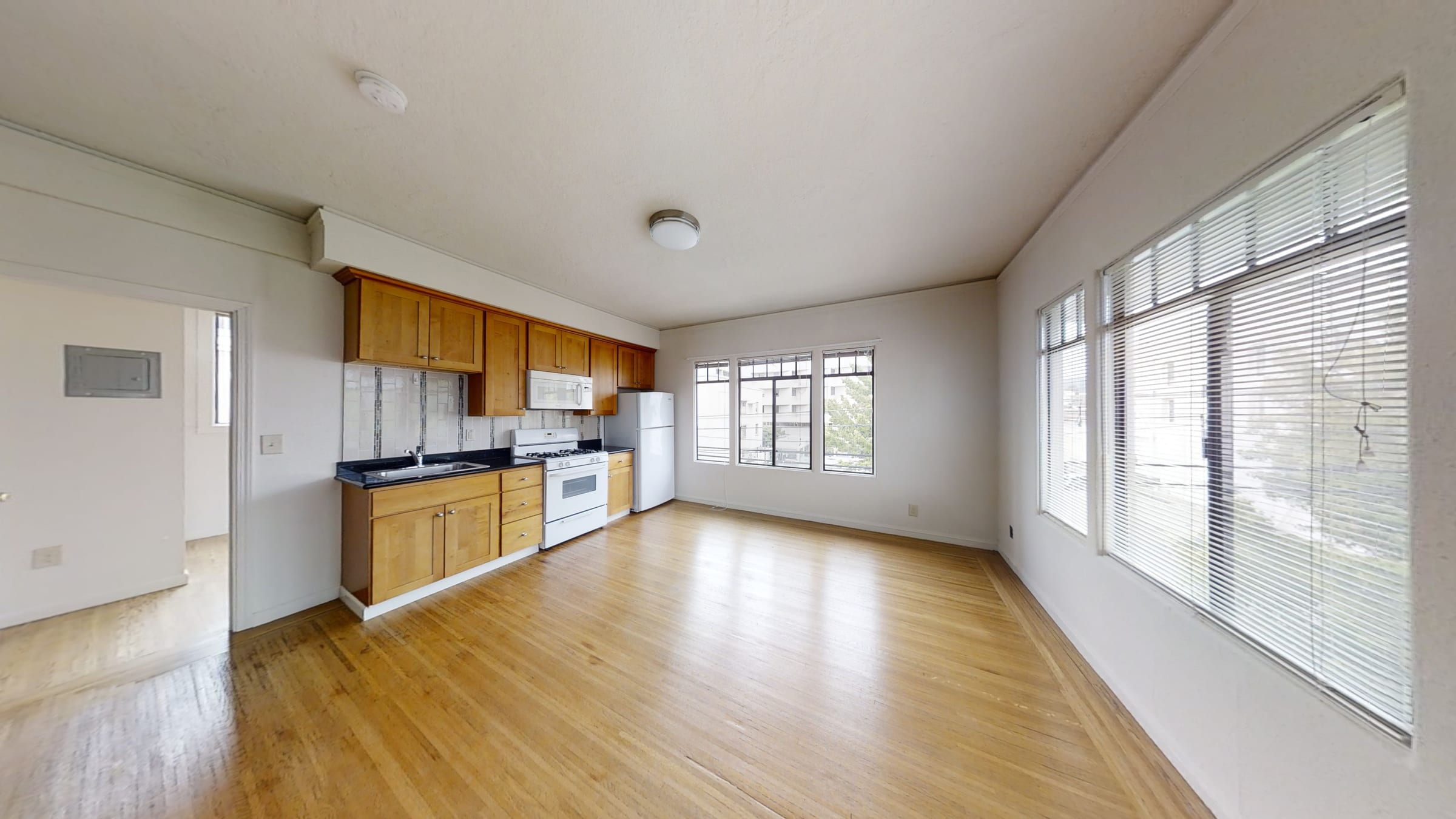 2030 Dwight Way #301 — photo 2