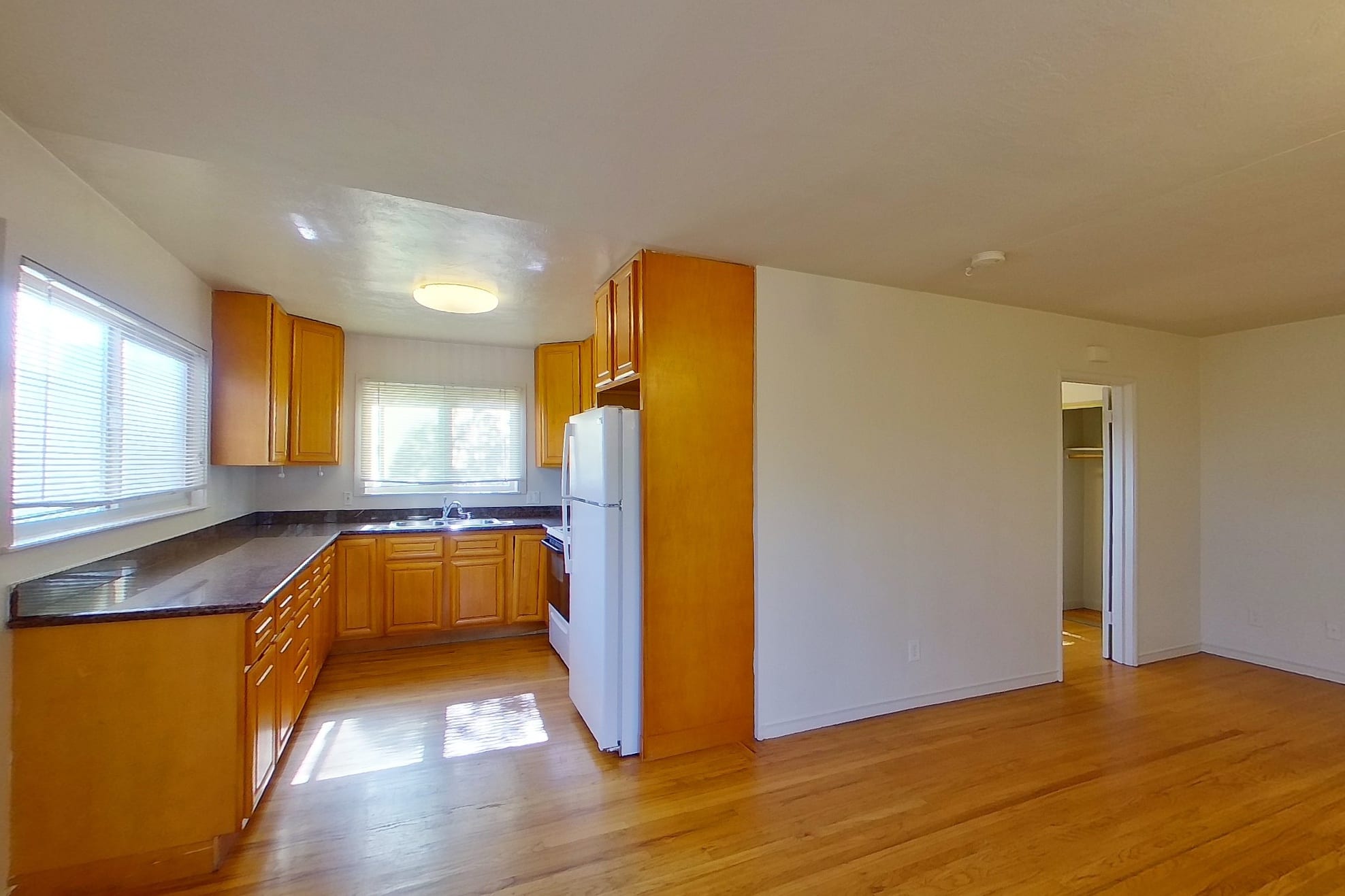 2732 Benvenue Ave #5 — photo 2