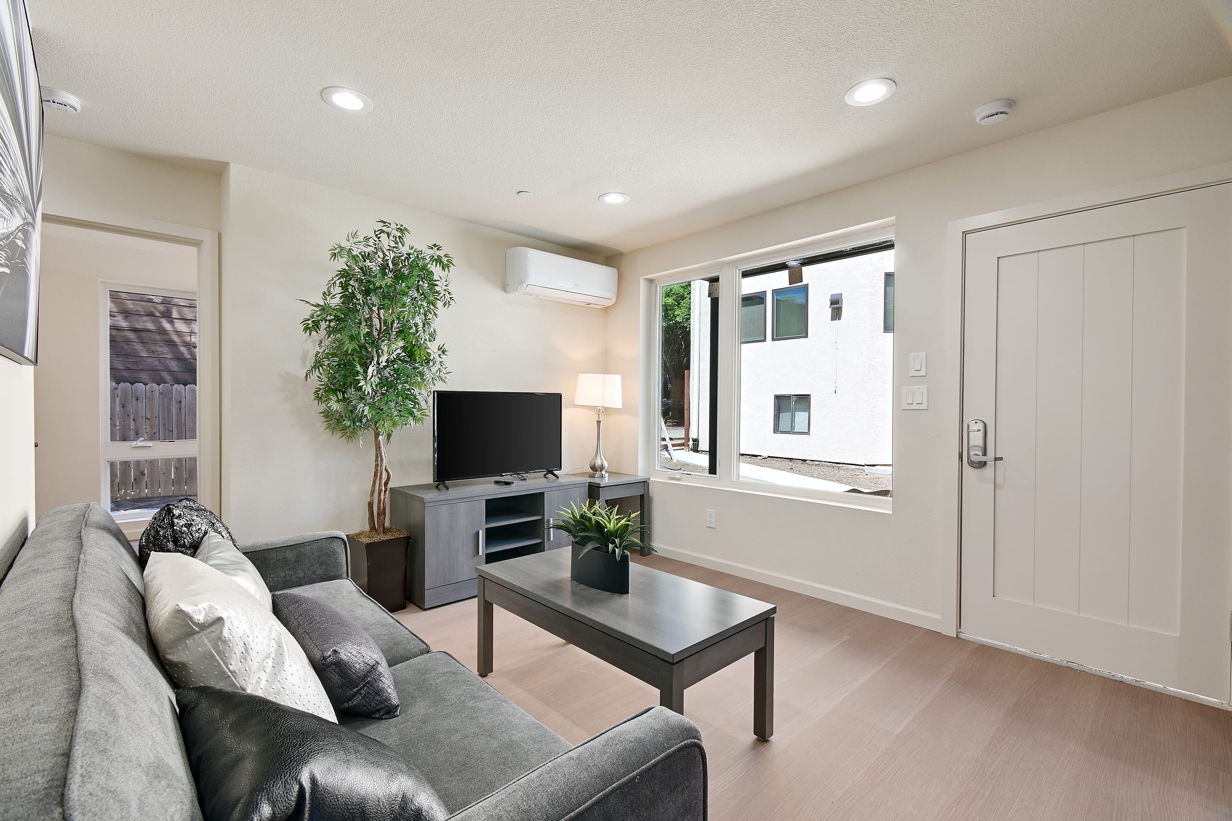 2620 Hillegass Ave #B — photo 6
