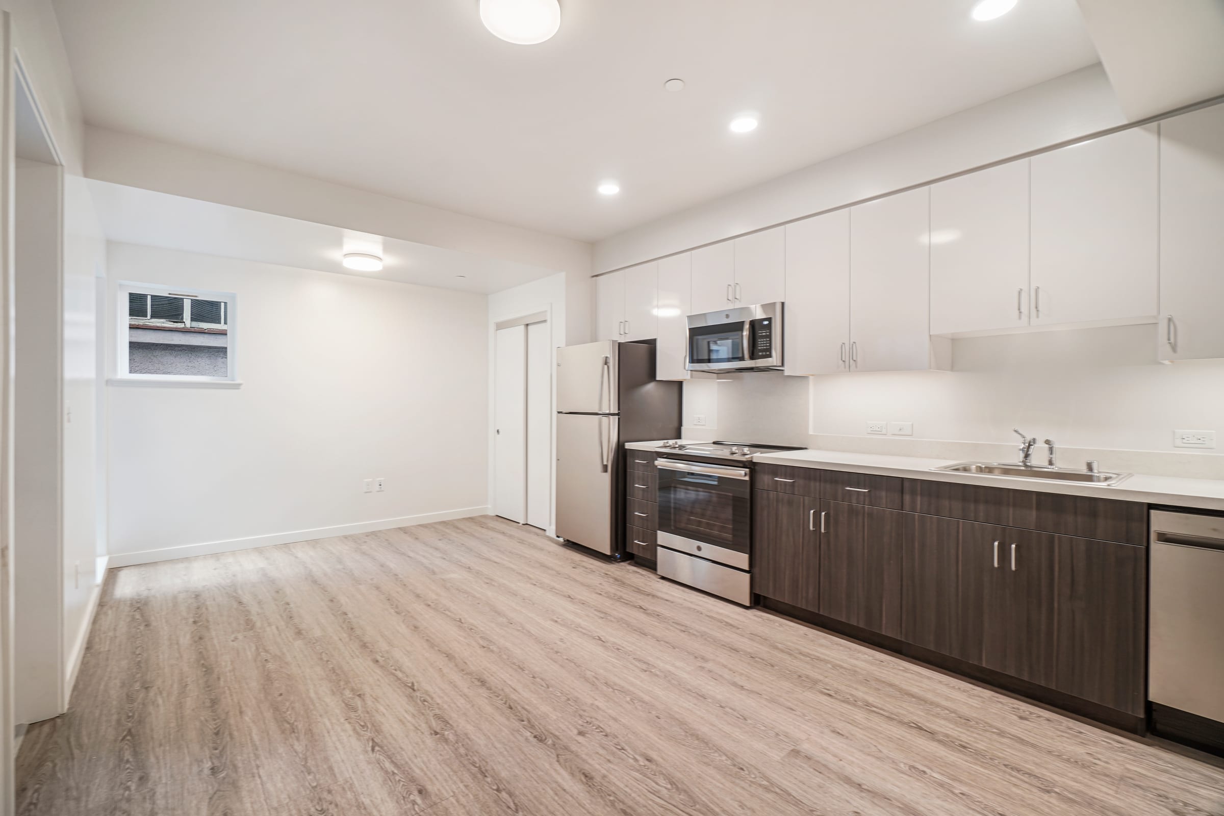 2124 Bancroft Way #202-B1 — photo 4