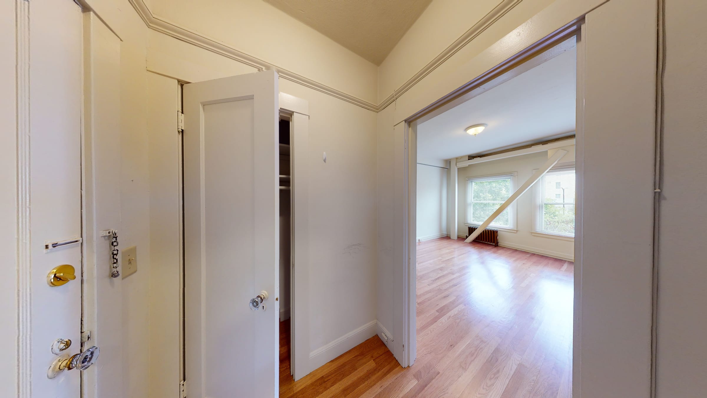 2322 Shattuck Ave #301 — photo 8