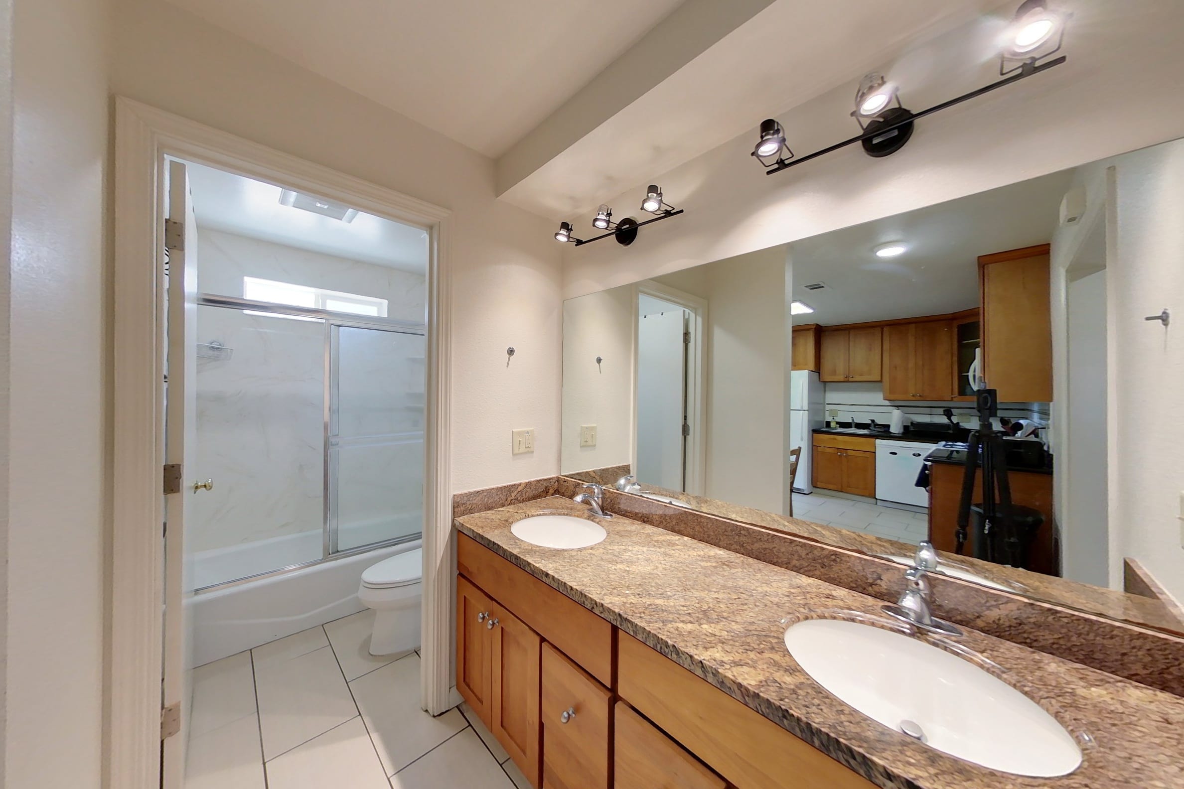 2541 Piedmont Ave #C — photo 16