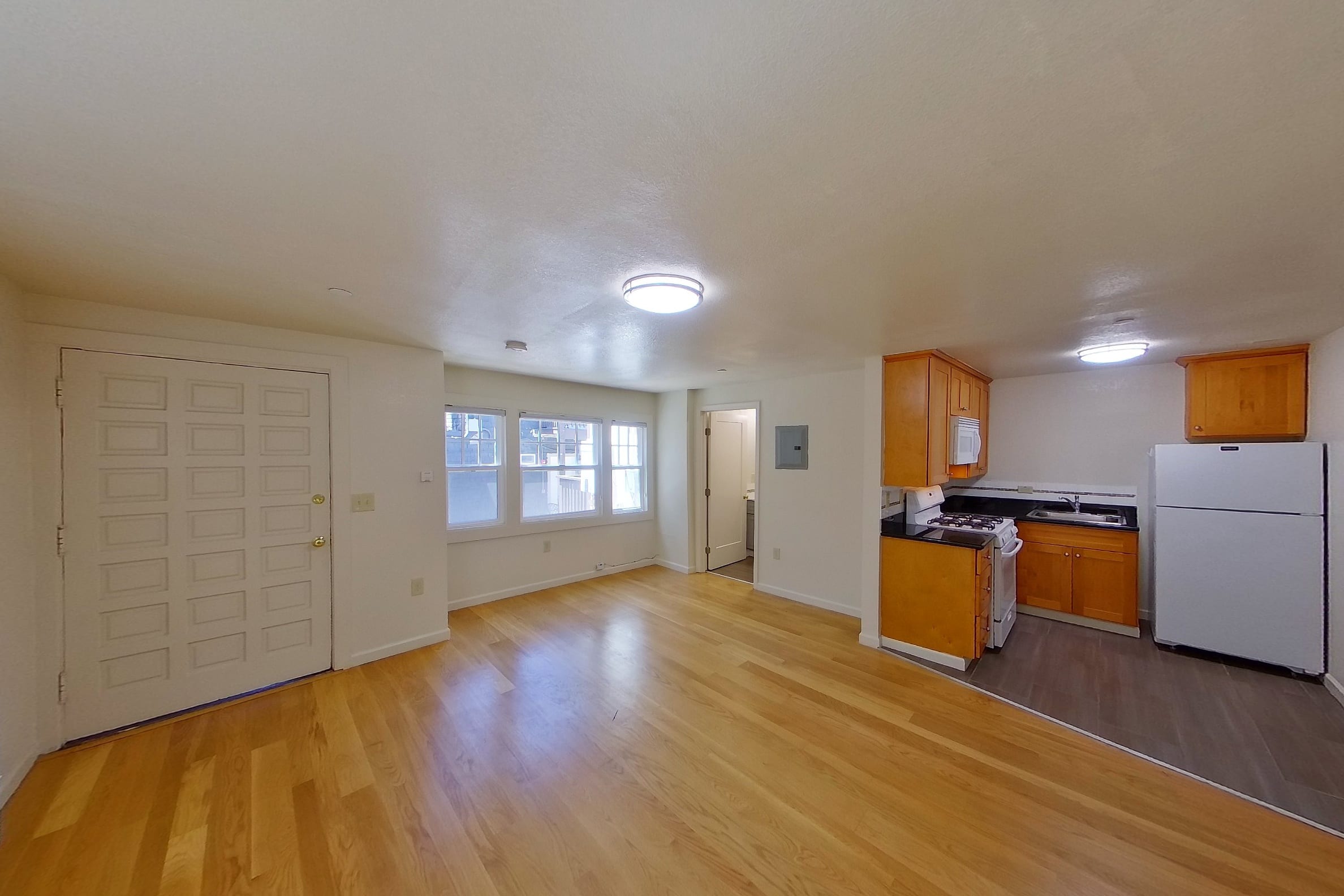 2543 Piedmont Ave #1 — photo 2