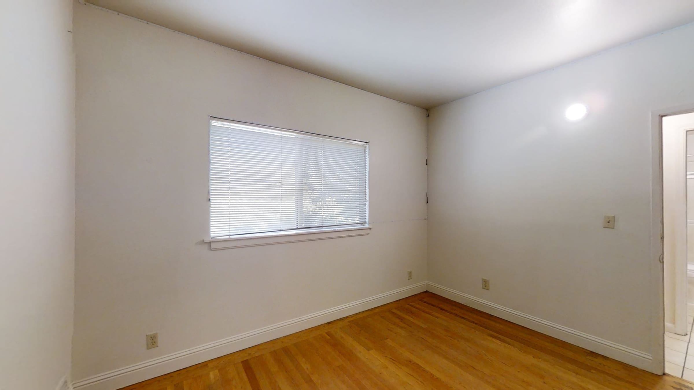 2817 Hillegass Ave — photo 14