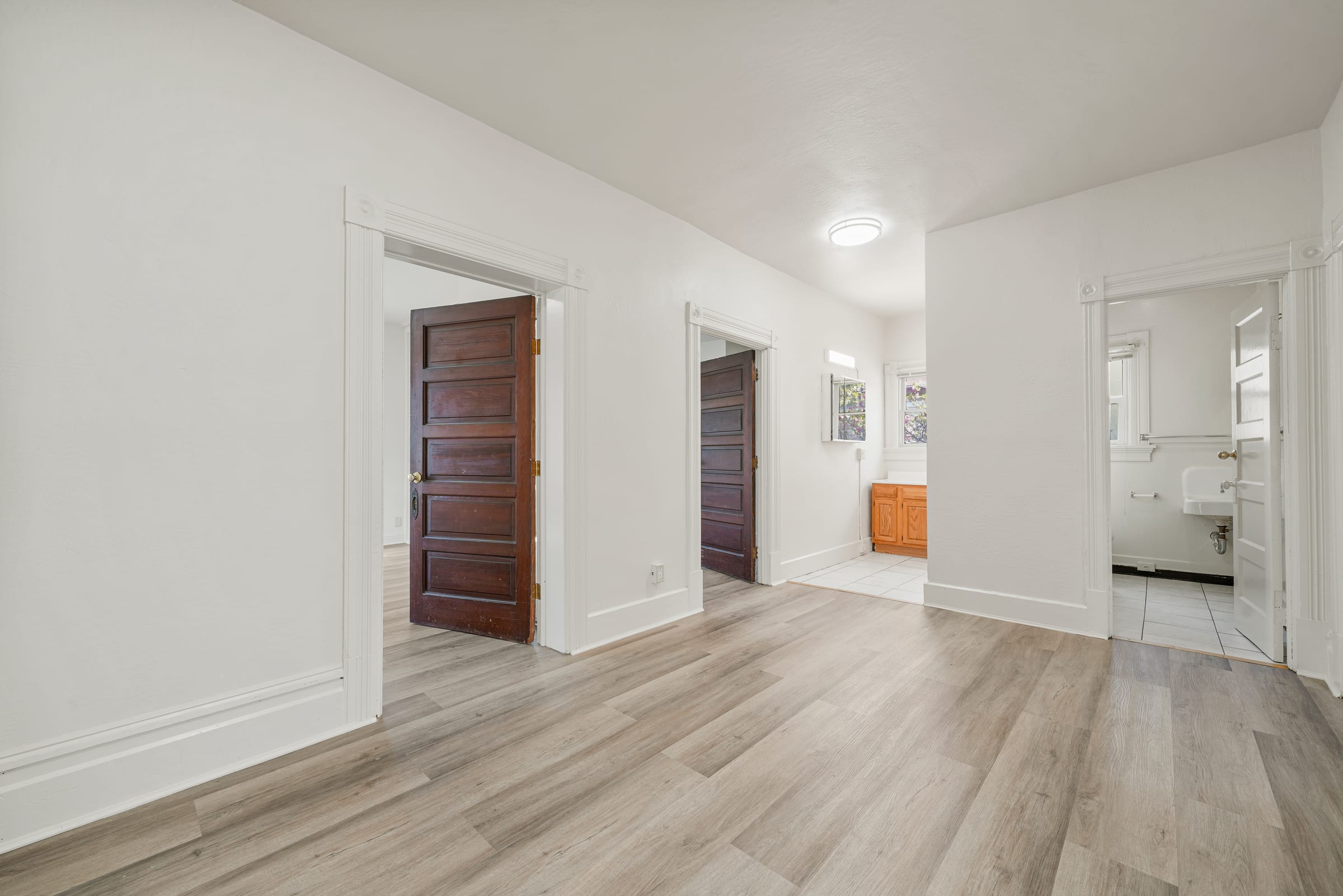 2545 Benvenue Ave #2 — photo 2