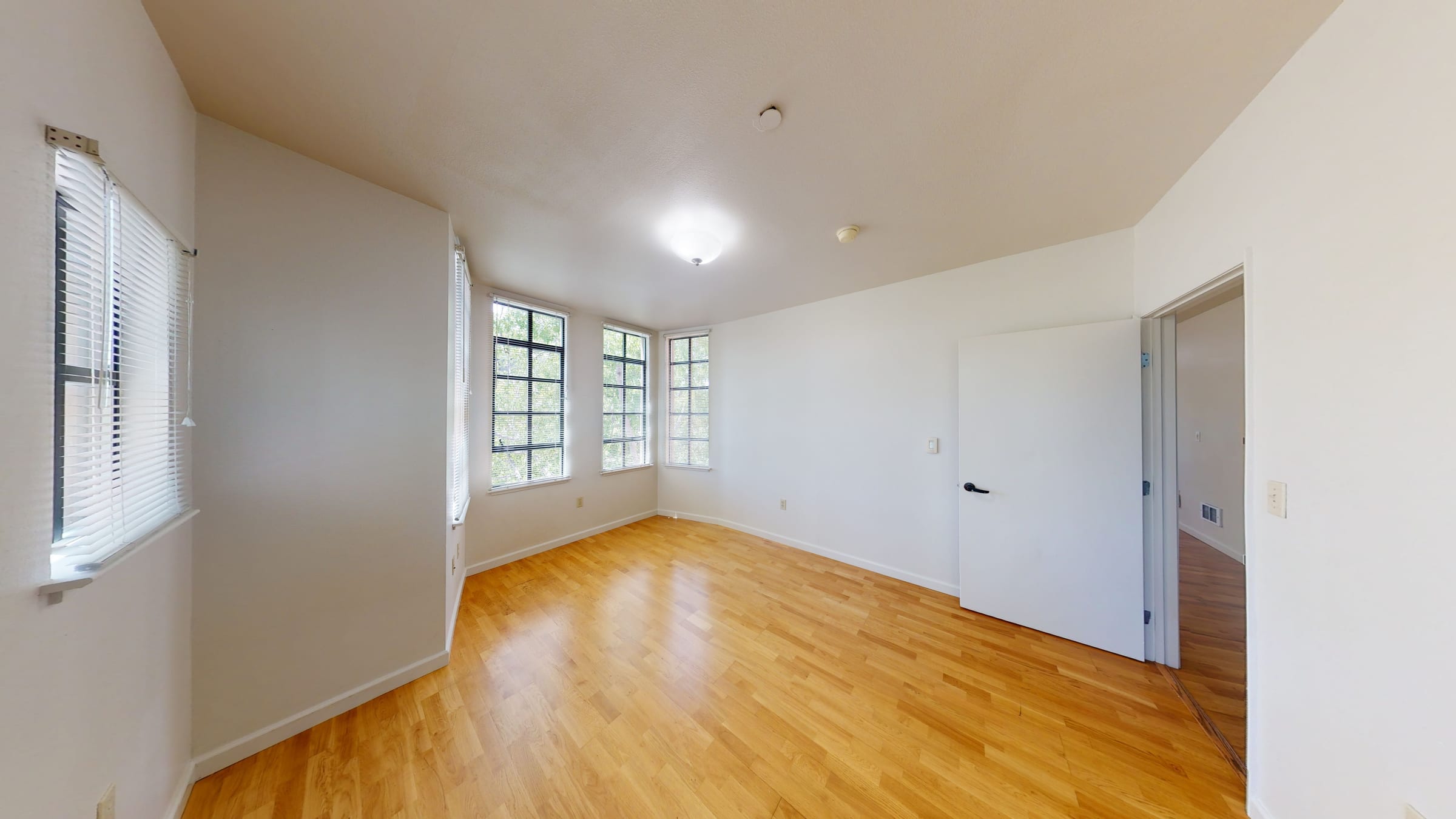 2616 Telegraph Ave #307 — photo 3