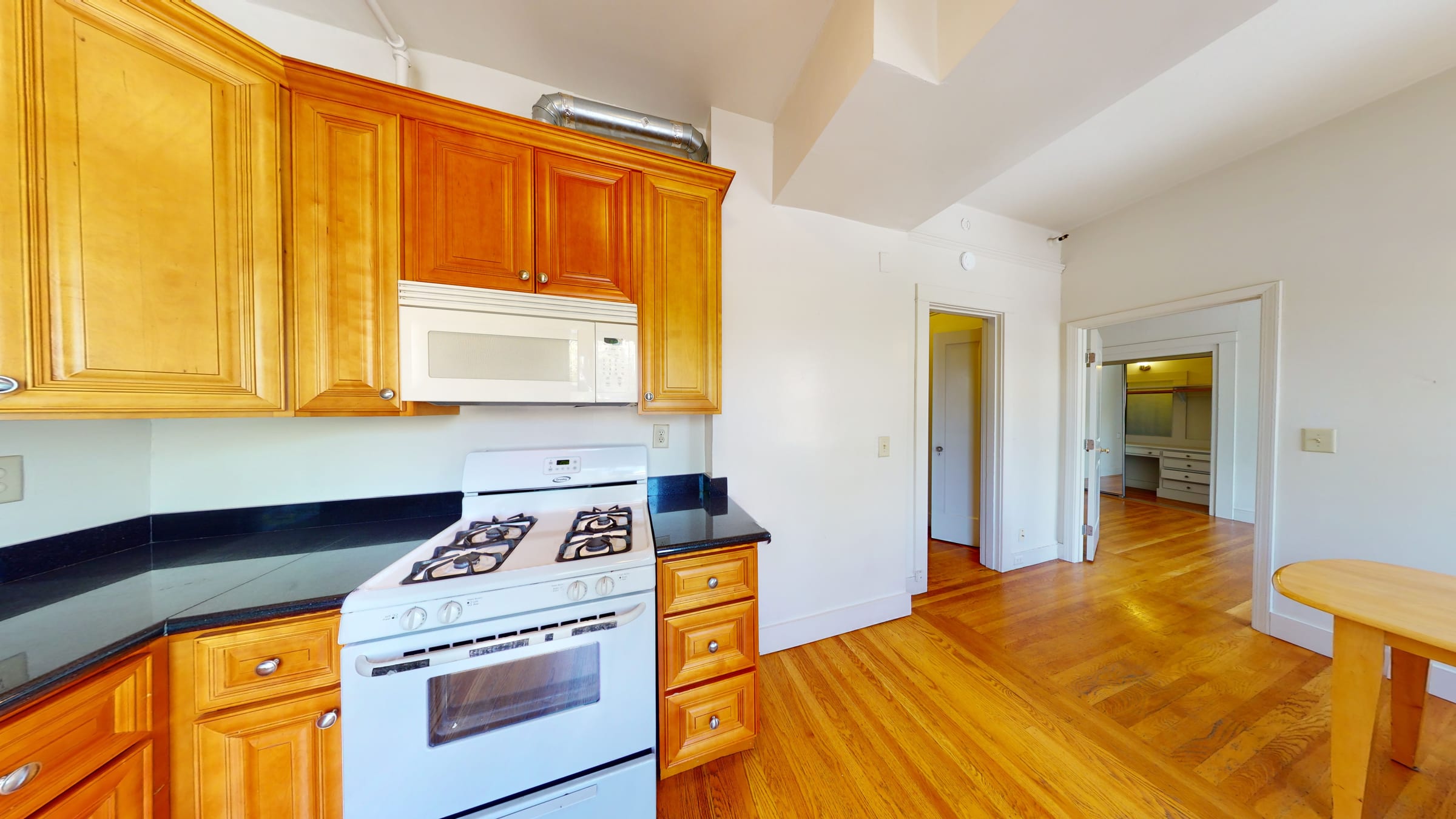2322 Shattuck Ave. #204 — photo 2