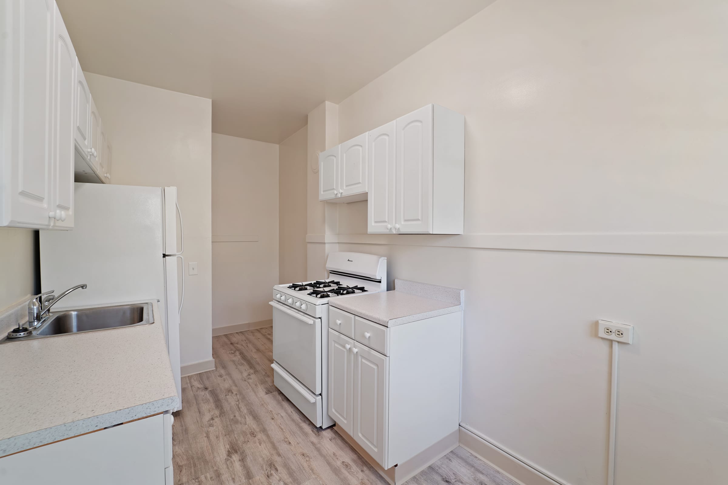 1799 Euclid Ave #17 — photo 15