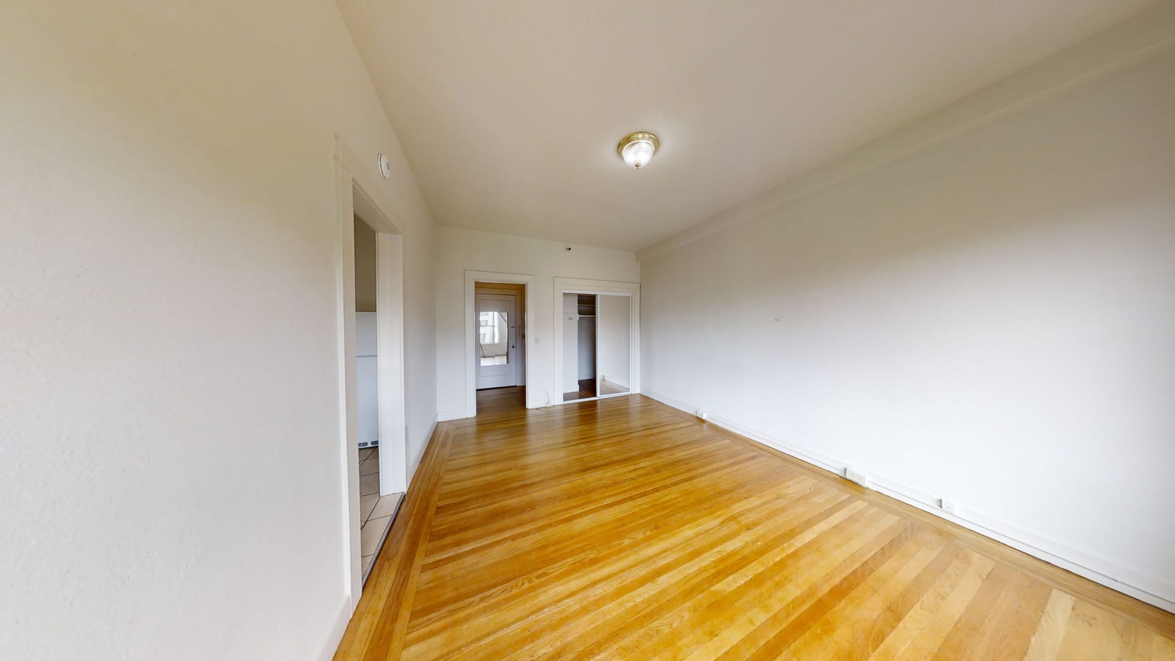 2322 Shattuck Ave #401 — photo 4