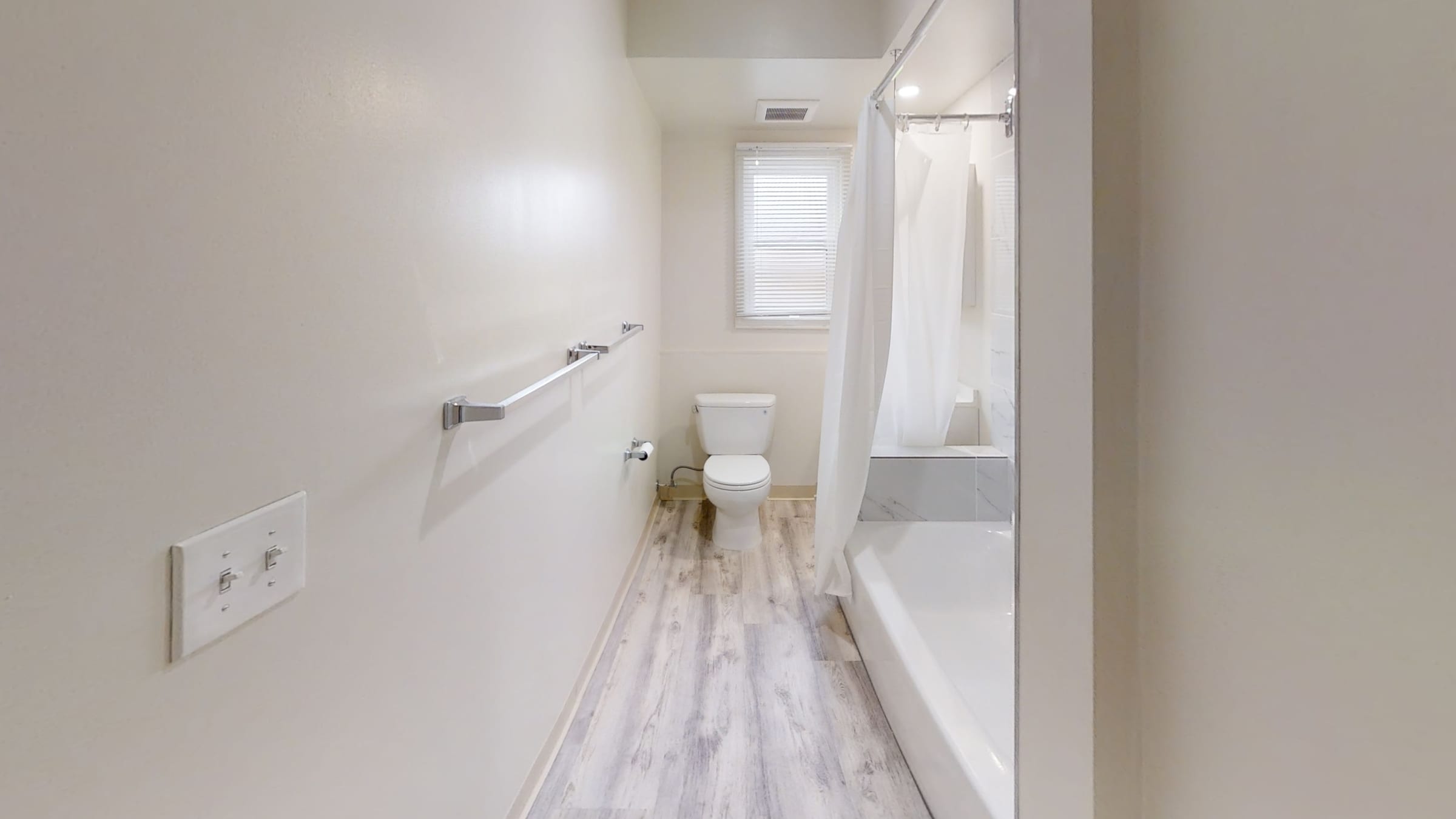 1799 Euclid Ave #30 — photo 9