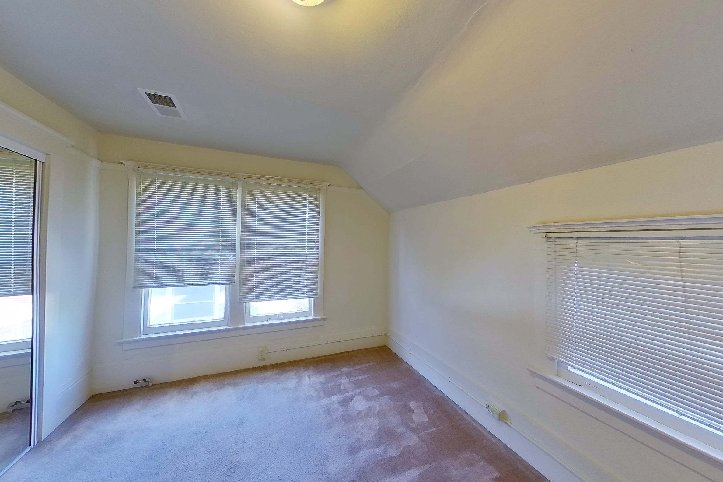 2545 Benvenue Ave #3 — photo 12