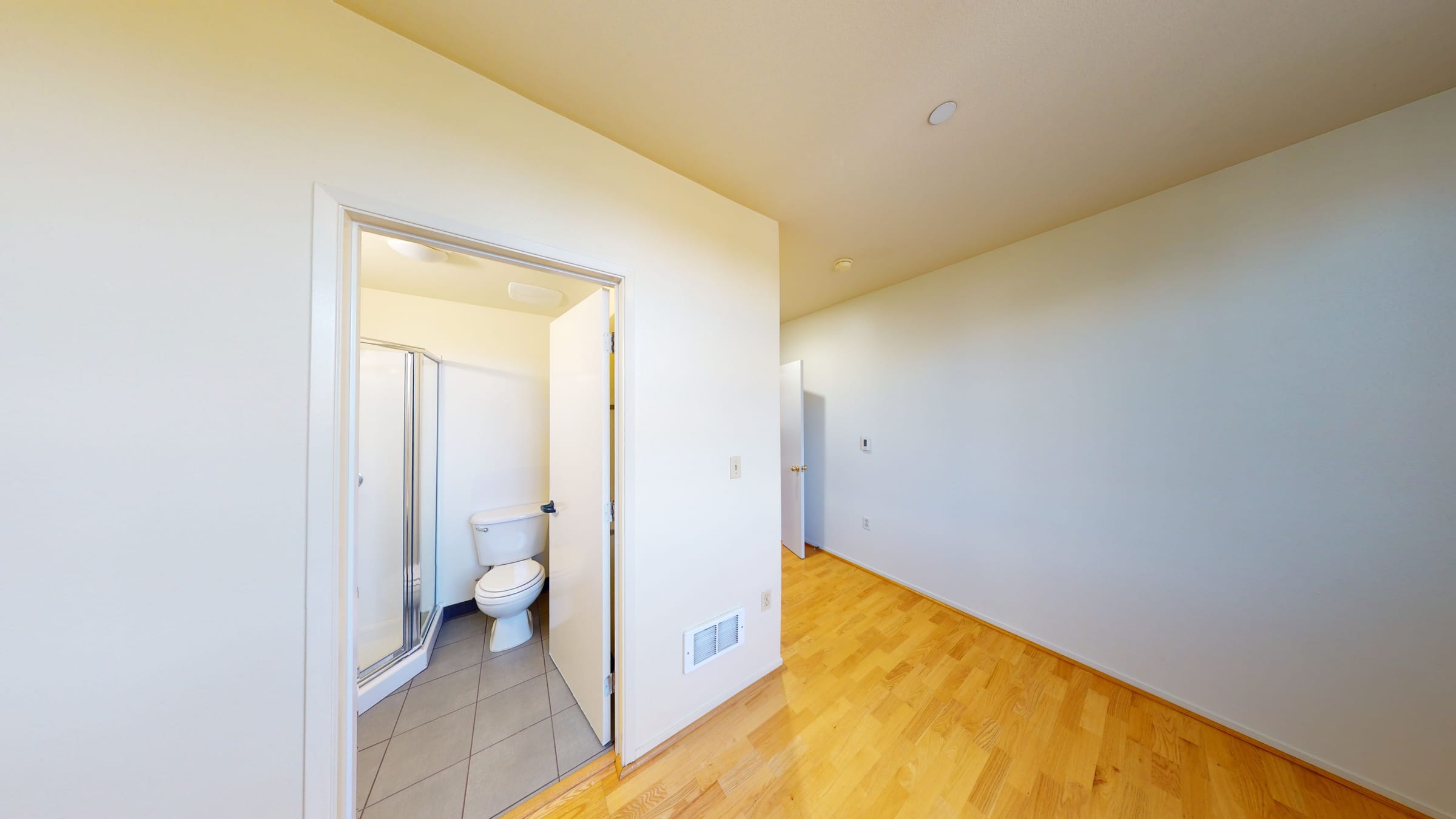 2616 Telegraph Ave #405 — photo 5