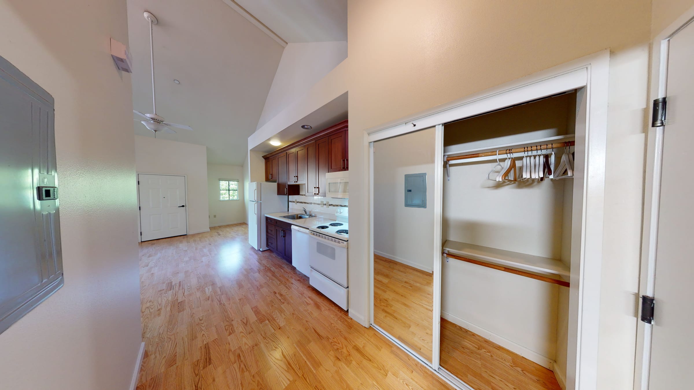 2616 Telegraph Ave #401 — photo 18