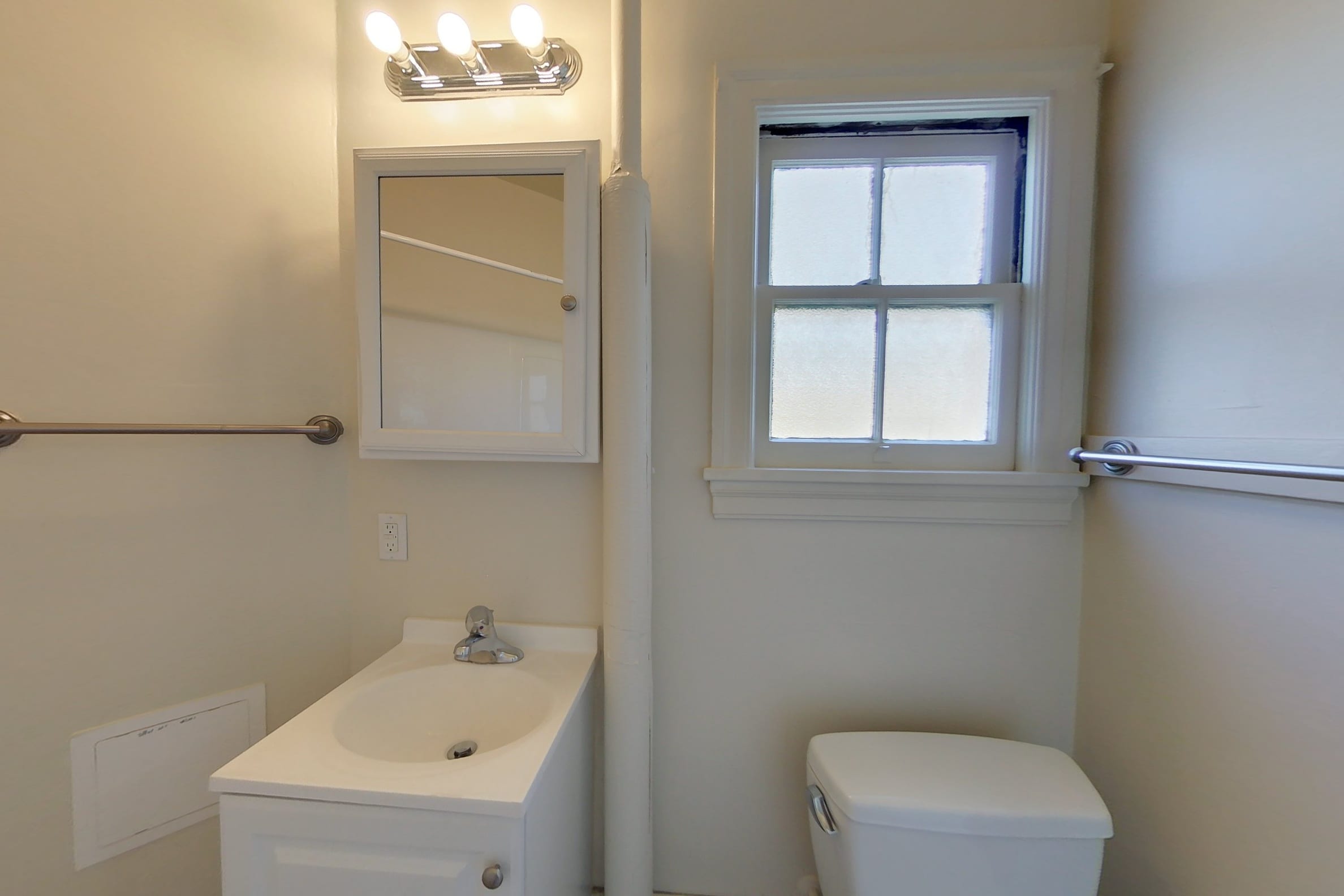 1799 Euclid Ave #29 — photo 8