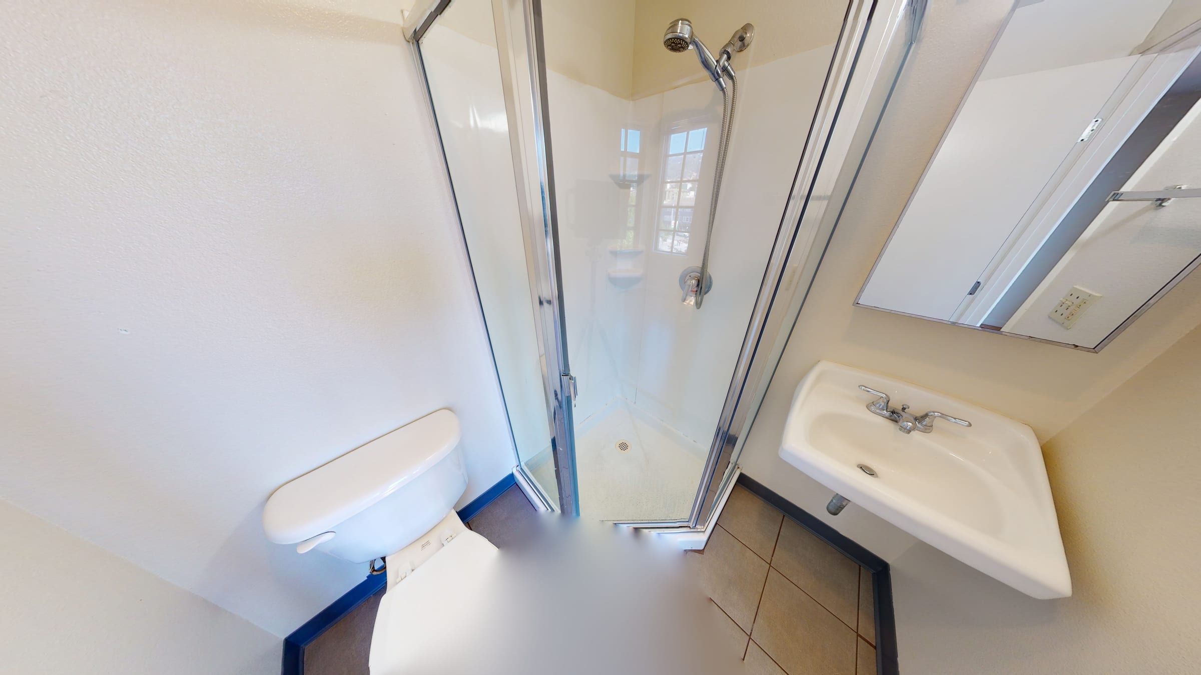 2616 Telegraph Ave #401 — photo 15
