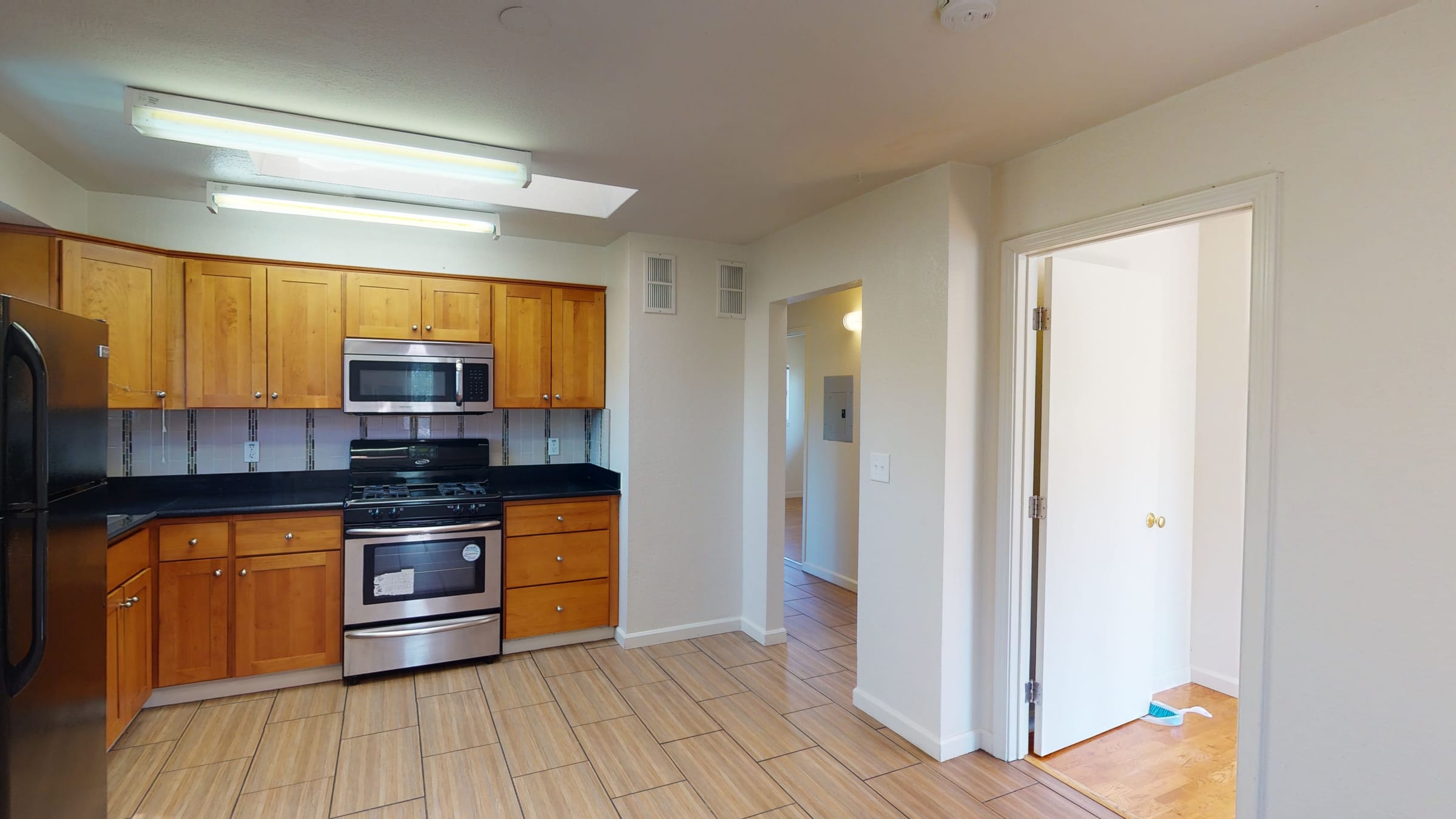 3111 Telegraph Ave #E — photo 3
