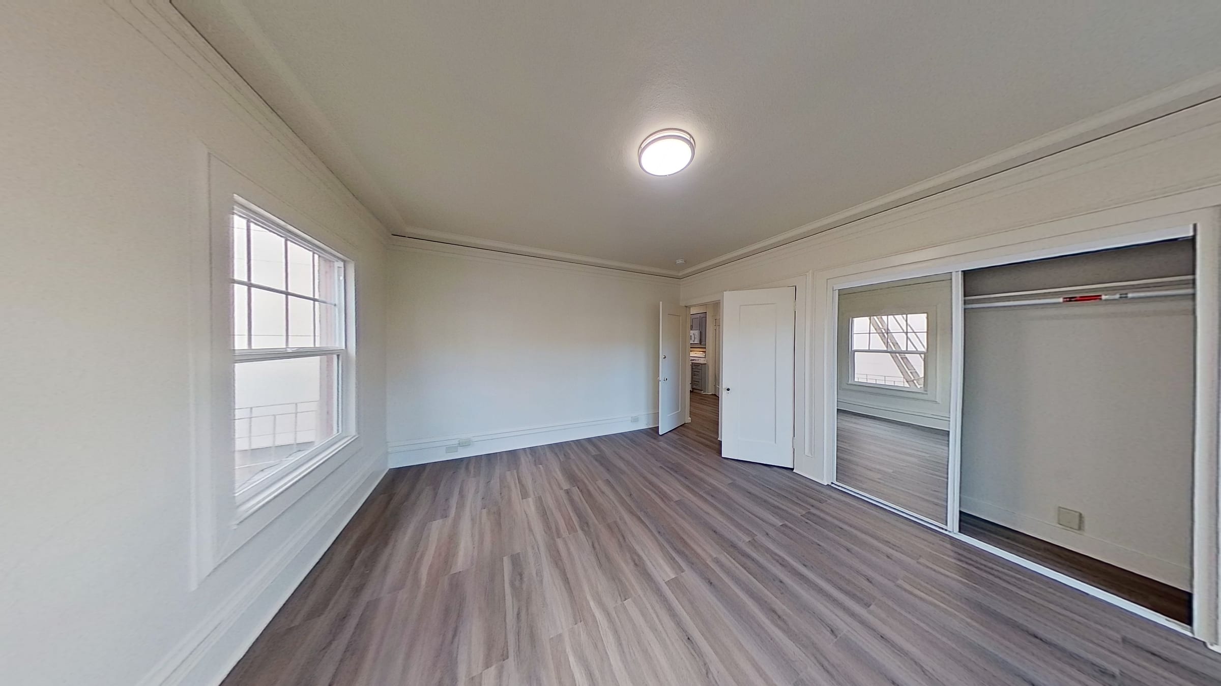 2126 Bancroft Way #4 — photo 8