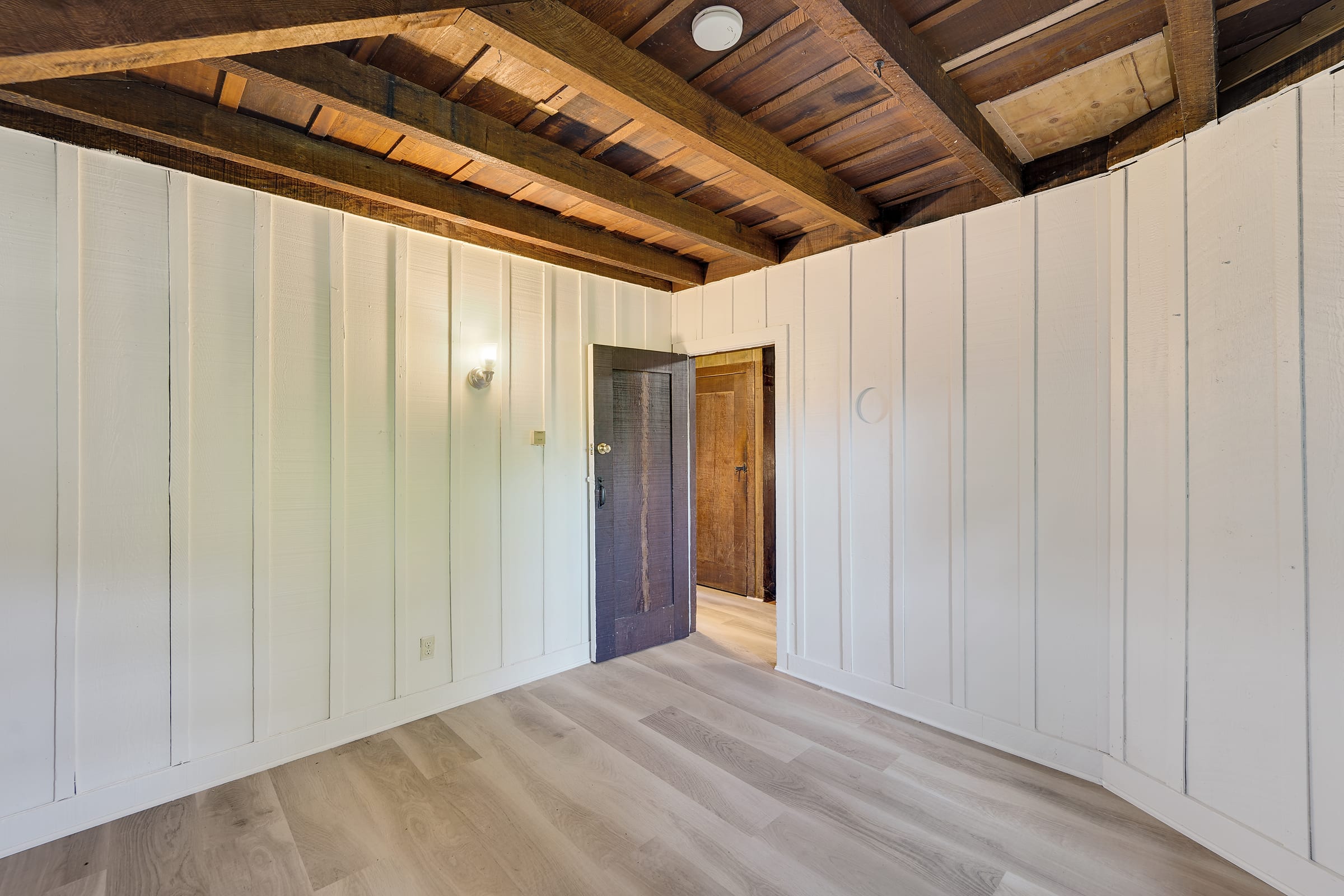 2551 Benvenue Ave #A — photo 8