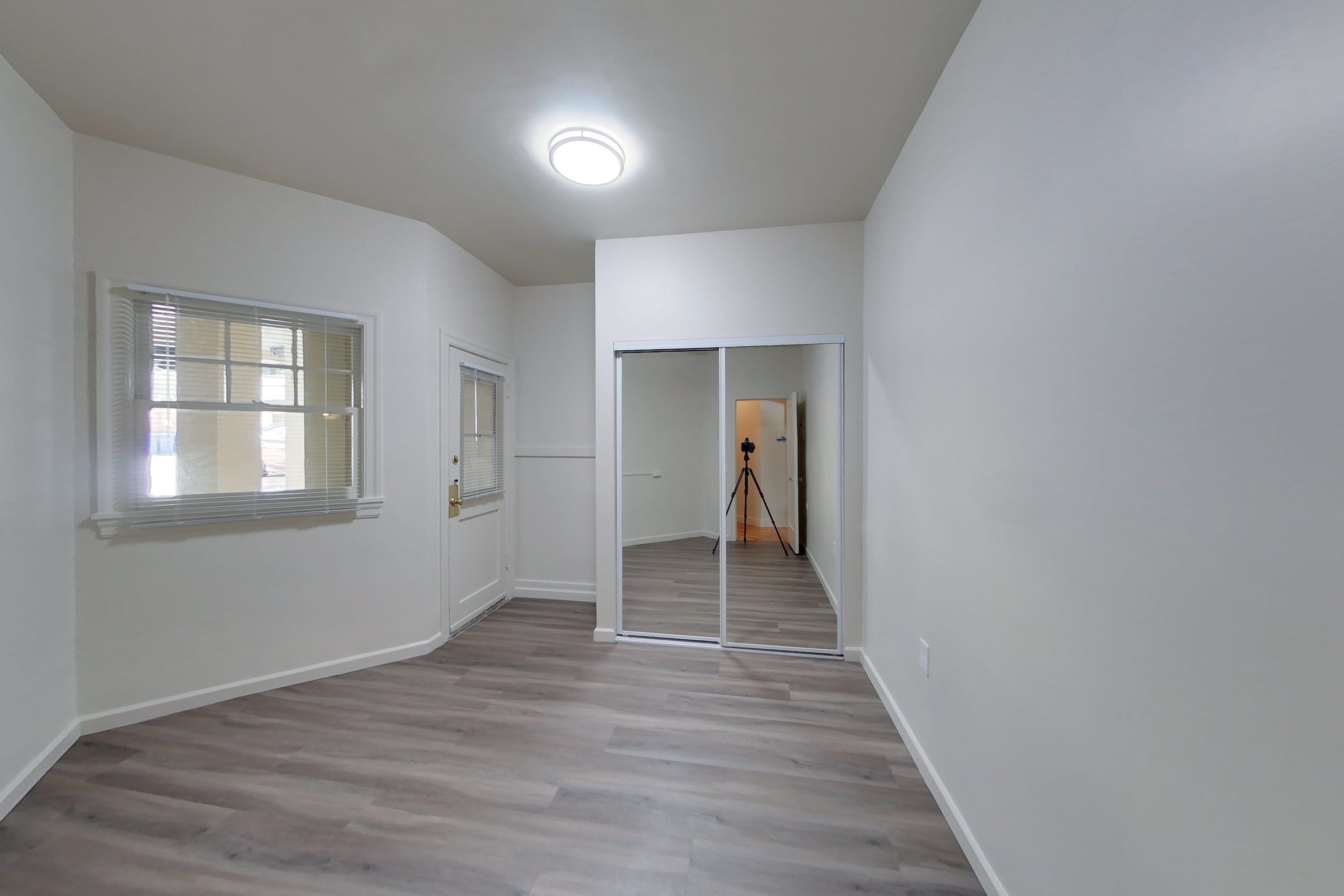 1799 Euclid Ave #1 — photo 14