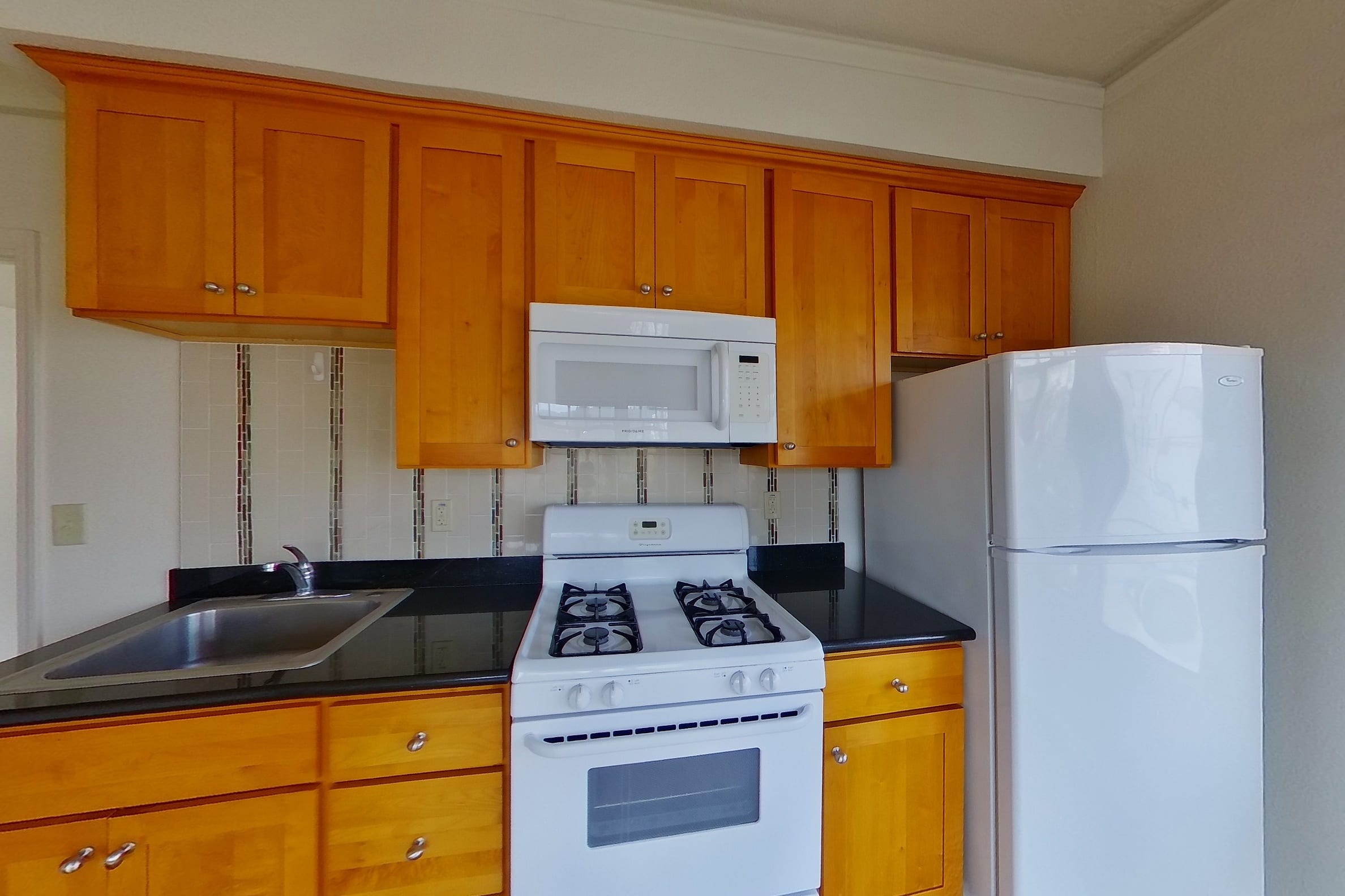 2030 Dwight Way #301 — photo 15