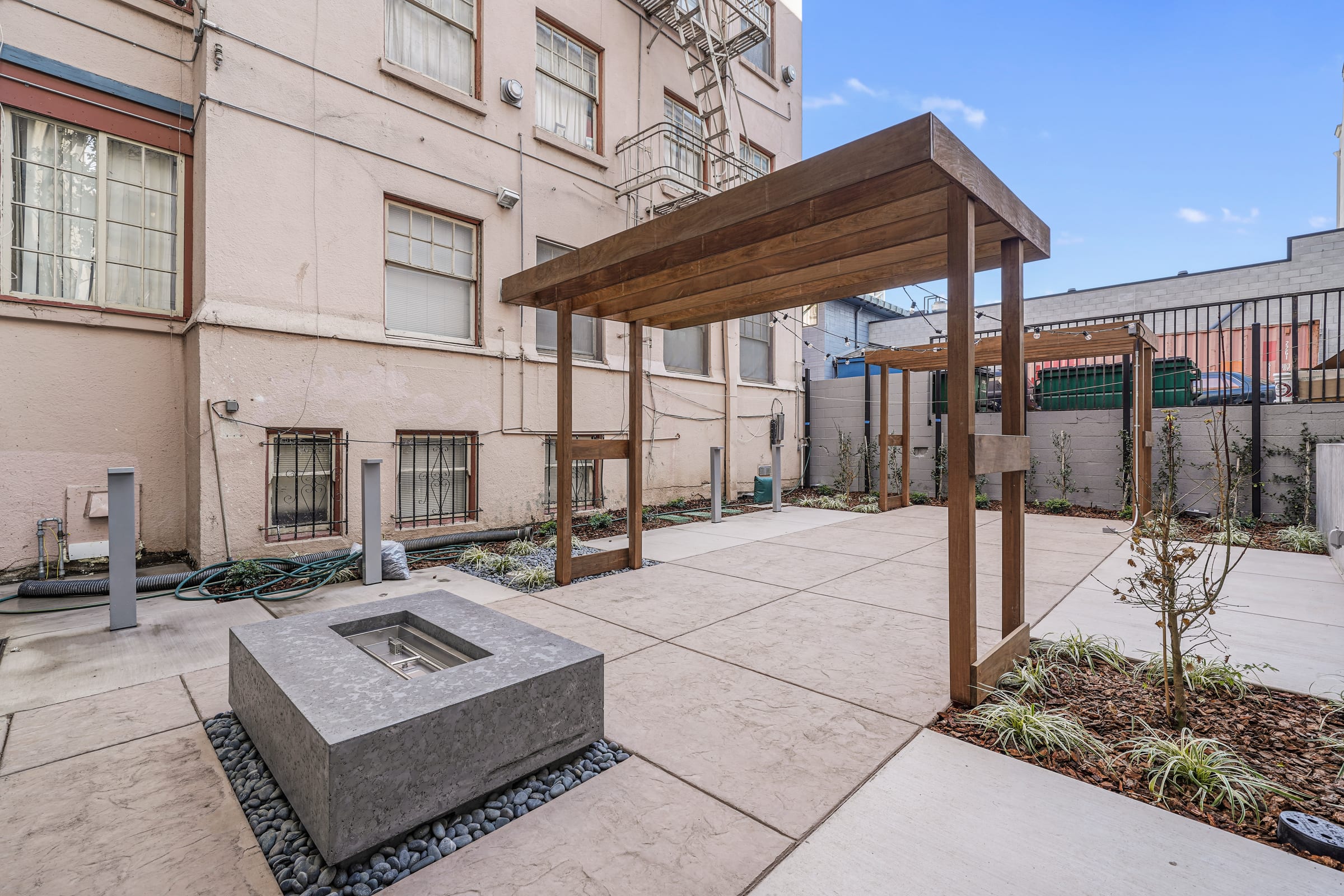 2124 Bancroft Way — photo 42