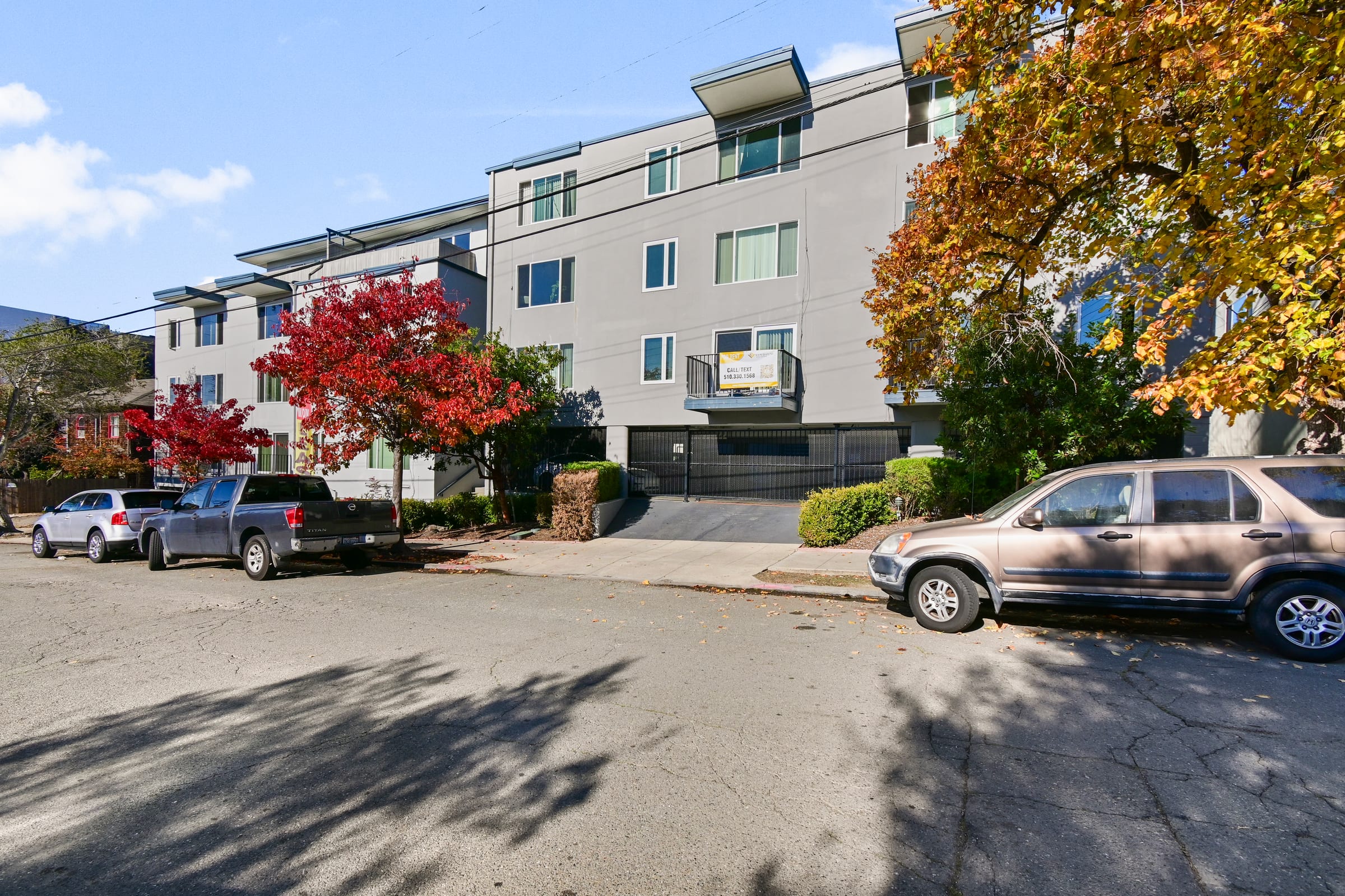 2511 Parker St — photo 2