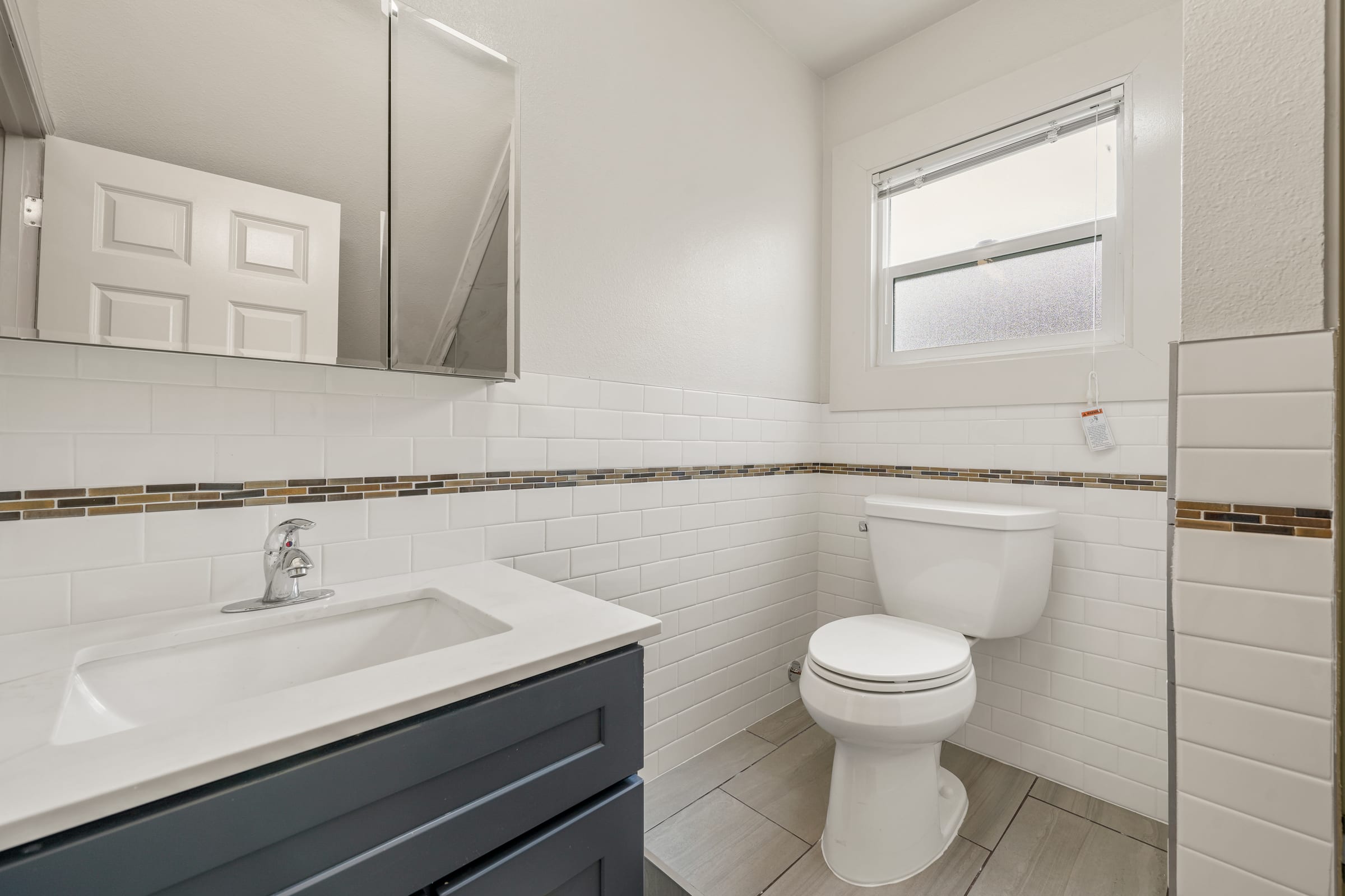 2541 Benvenue Ave — photo 18