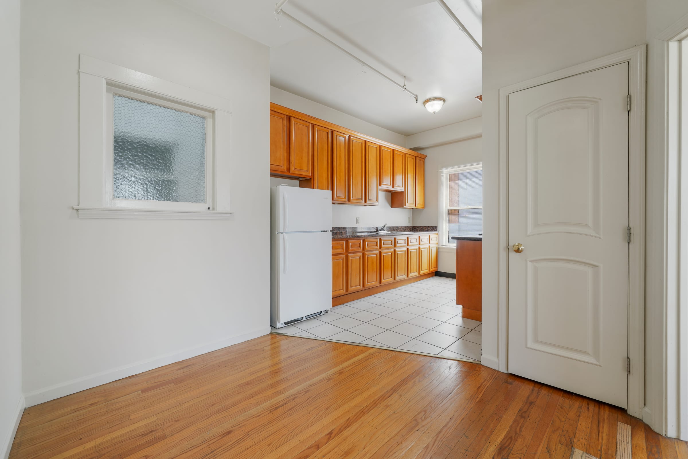 2322 Shattuck Ave #208 — photo 3
