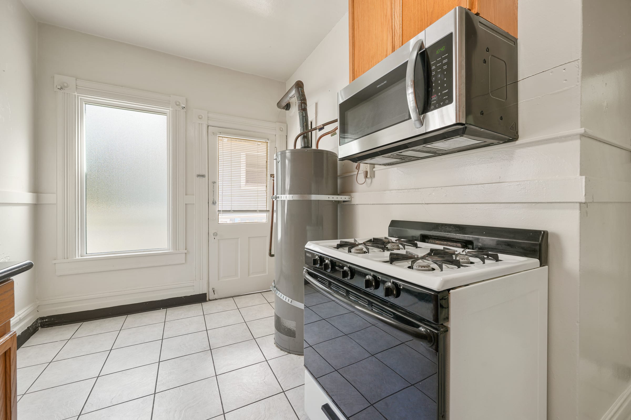 2545 Benvenue Ave #2 — photo 18