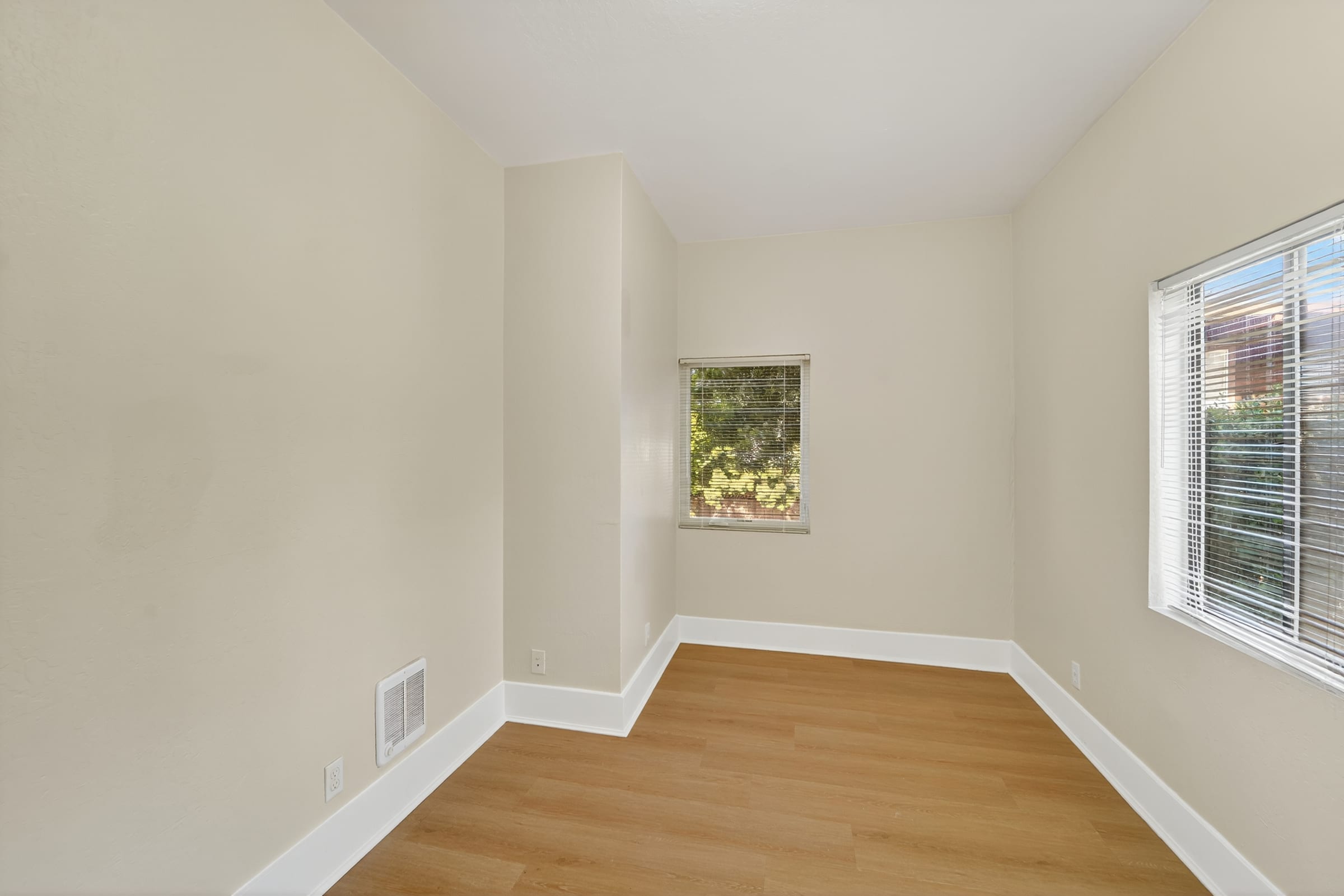 2620 Hillegass Ave #3 — photo 7