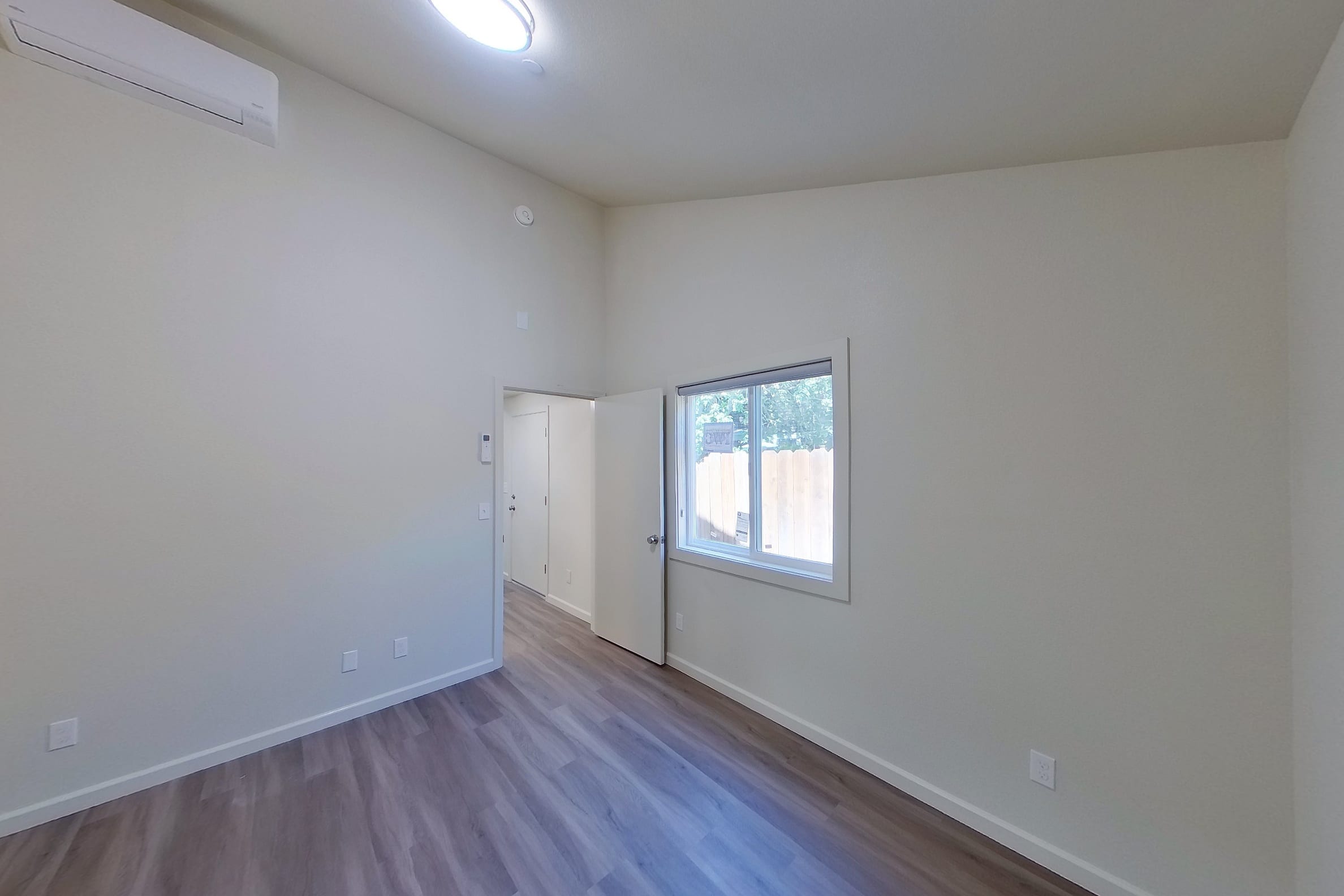 2543 Piedmont Ave #2 — photo 8