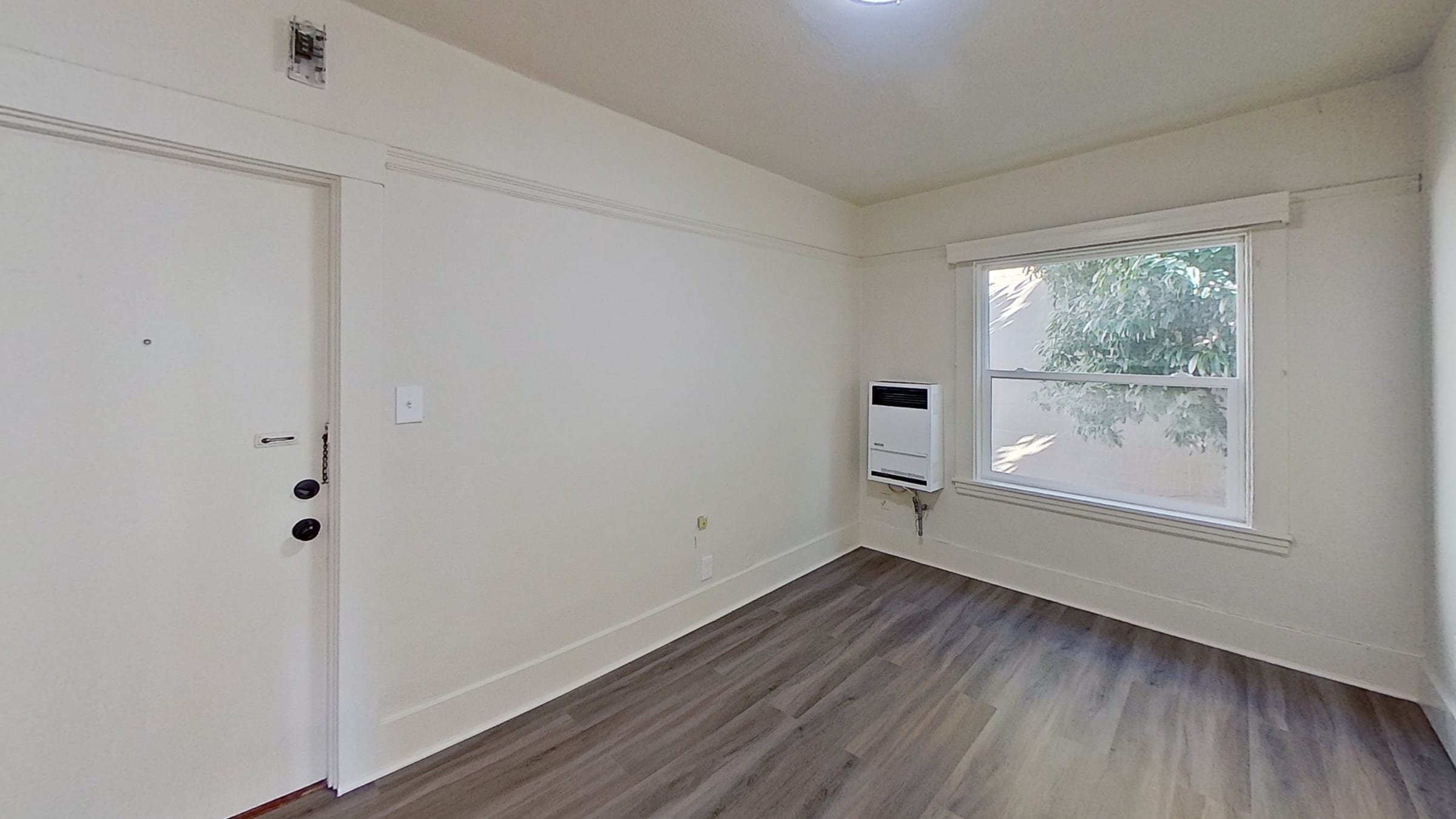 2030 Bancroft #4 — photo 20