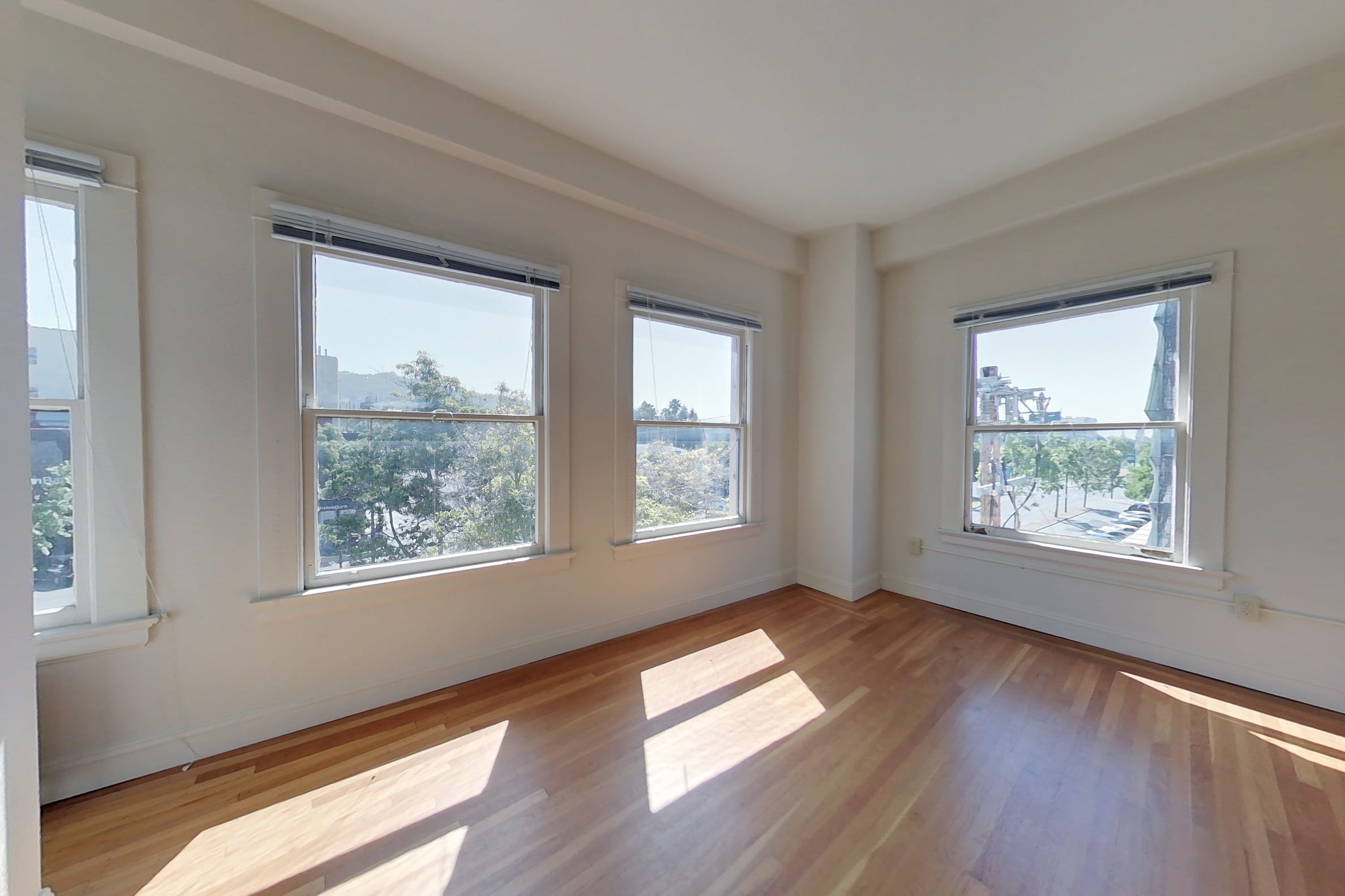 2322 Shattuck Ave #306 — photo 5