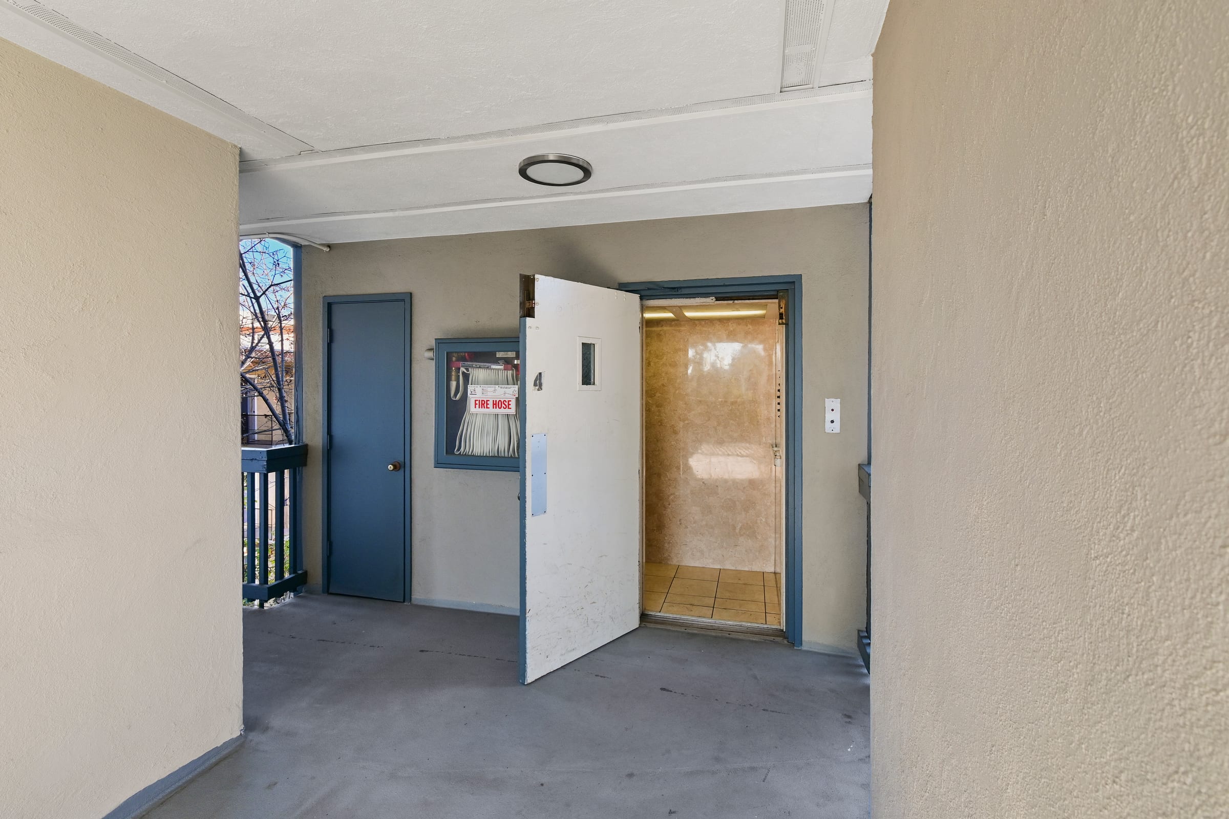 2511 Parker St — photo 13