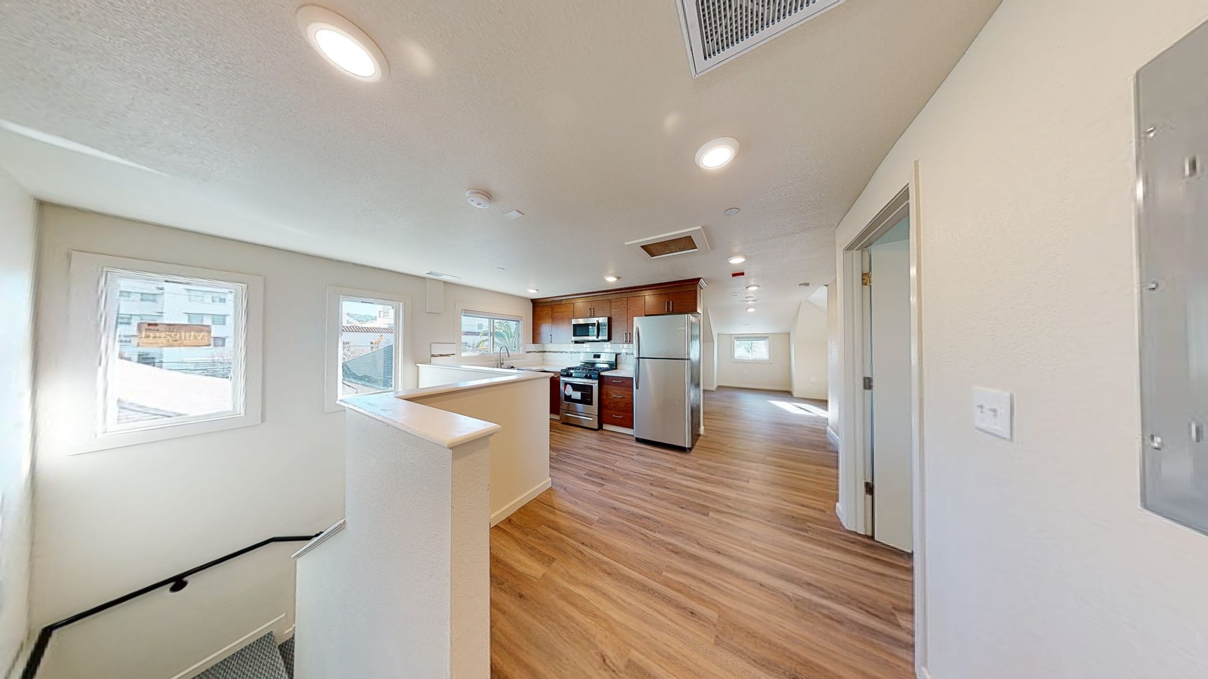 1942 Haste St #4 — photo 8