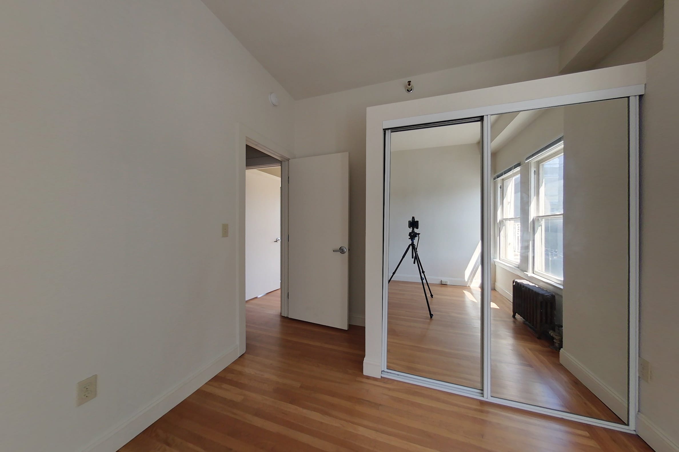 2322 Shattuck Ave #306 — photo 10