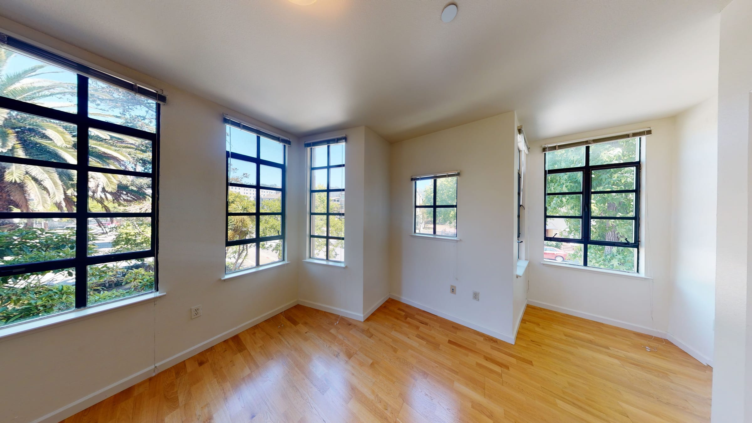 2616 Telegraph Ave #201 — photo 3