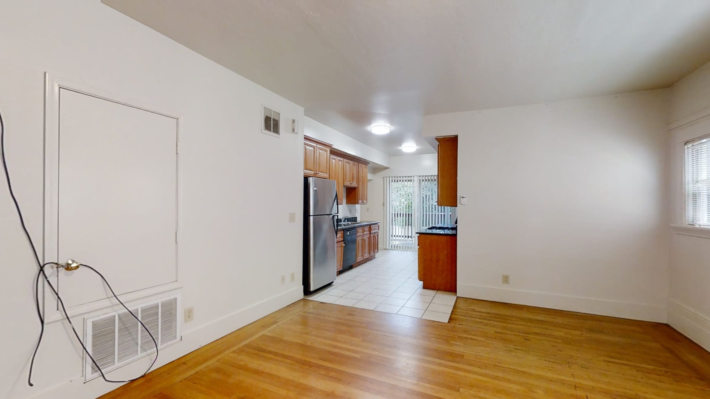 2817 Hillegass Ave — photo 5