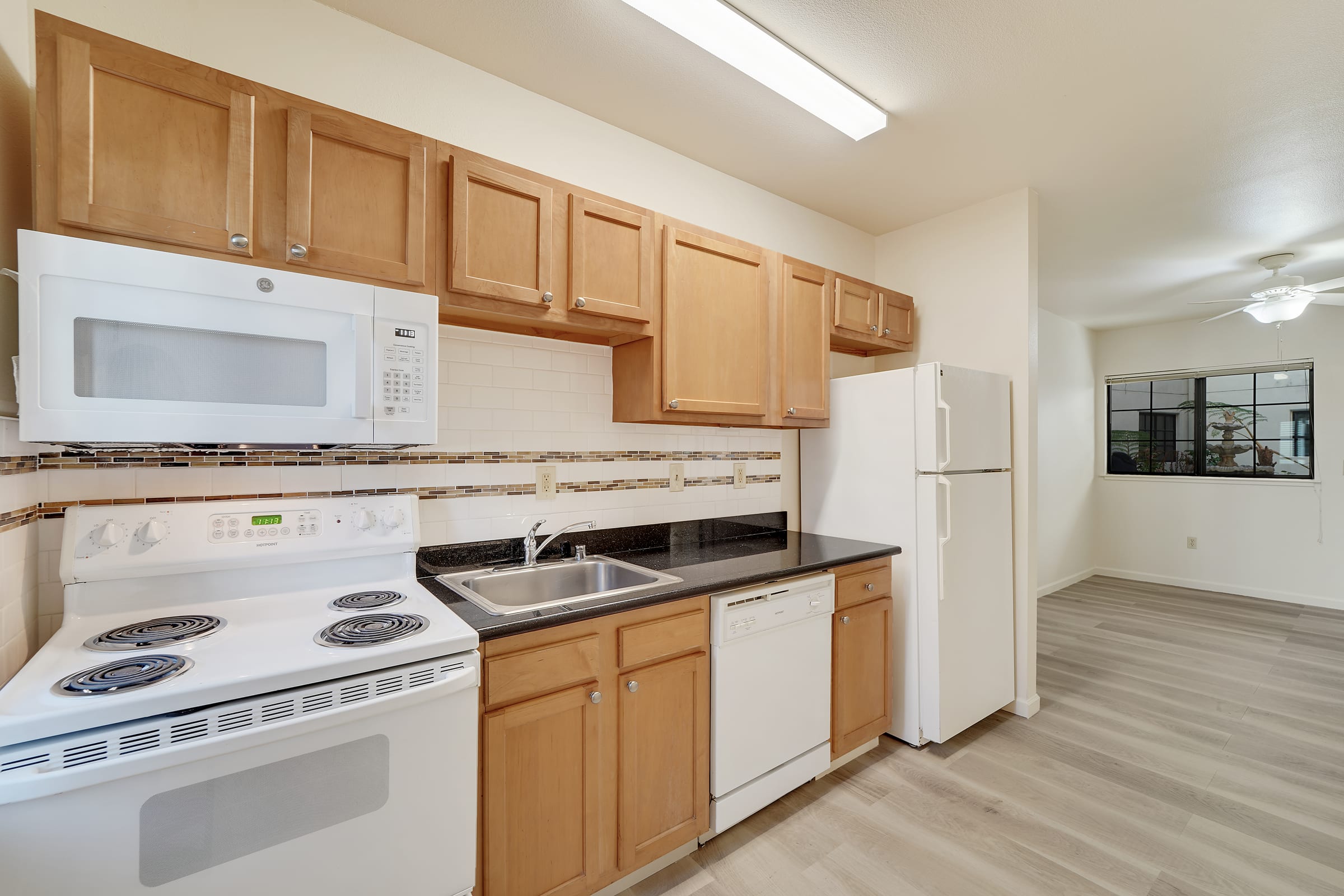 2616 Telegraph Ave #203 — photo 6