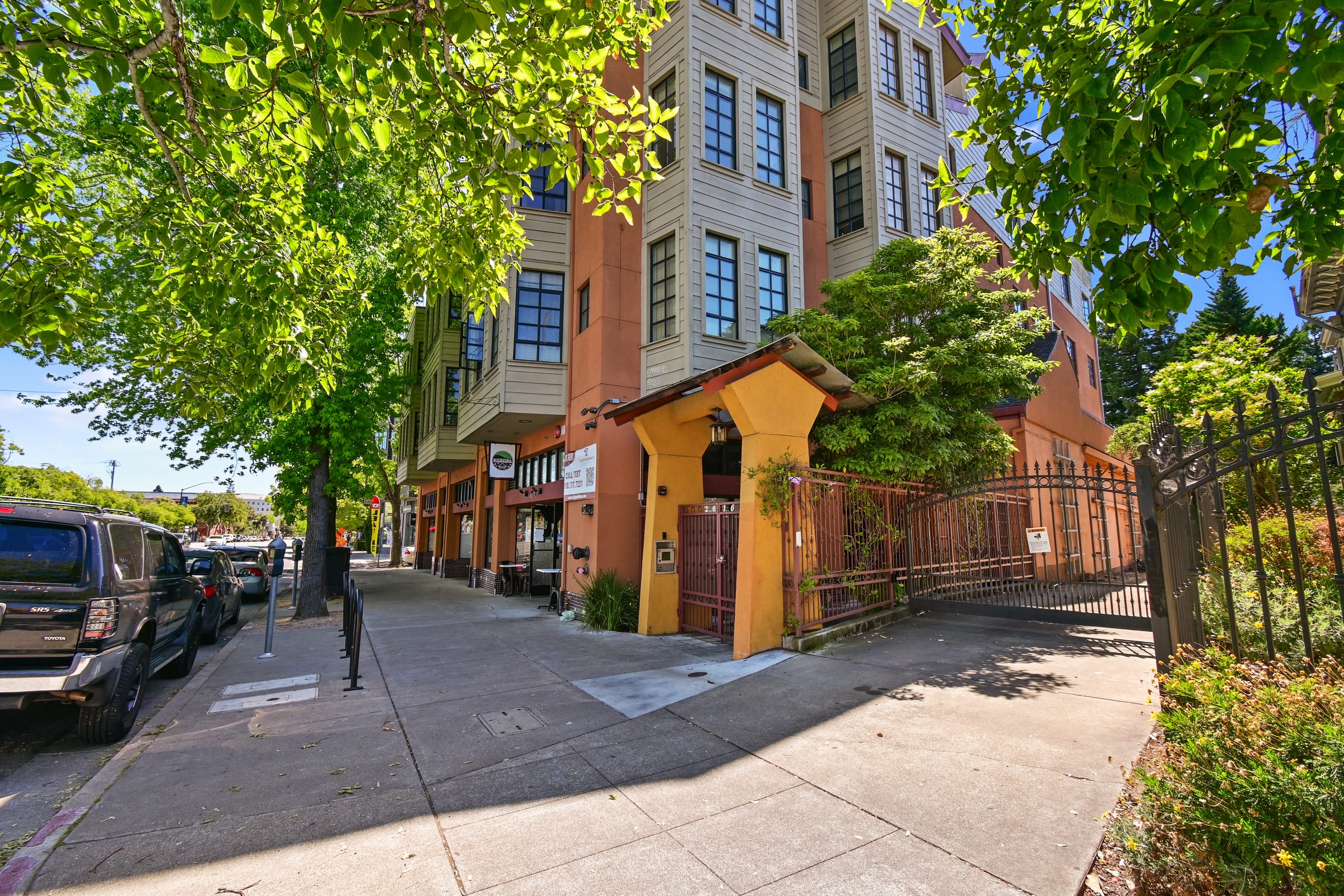 2616 Telegraph Ave #406 — photo 31