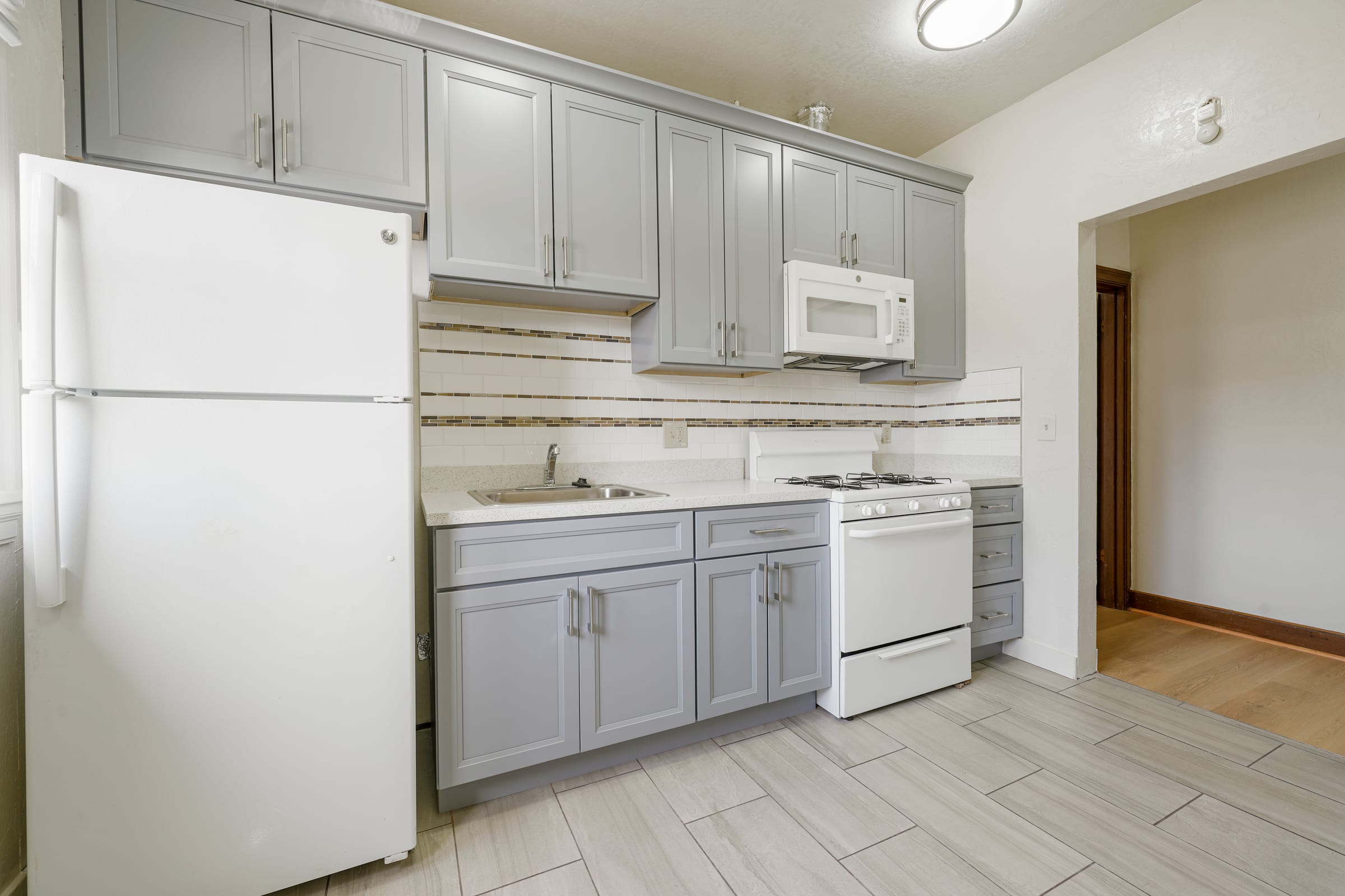 1799 Euclid Ave #28 — photo 7