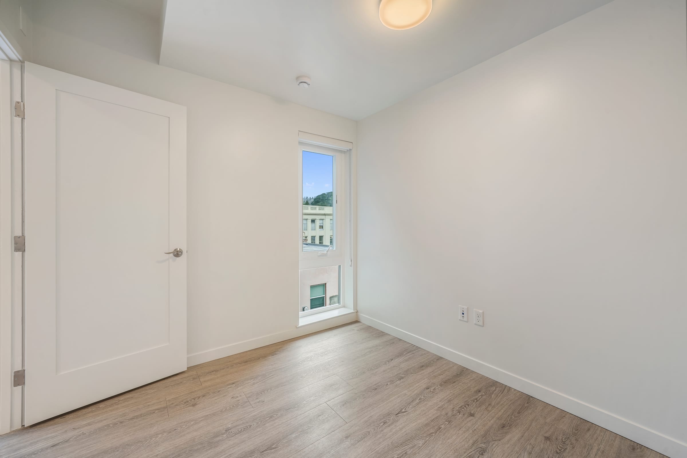 2124 Bancroft Way #504 — photo 10