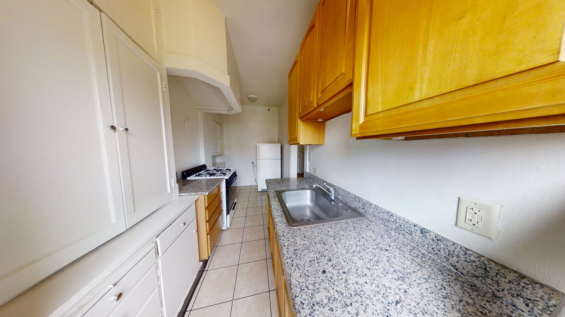 2322 Shattuck Ave #401 — photo 3