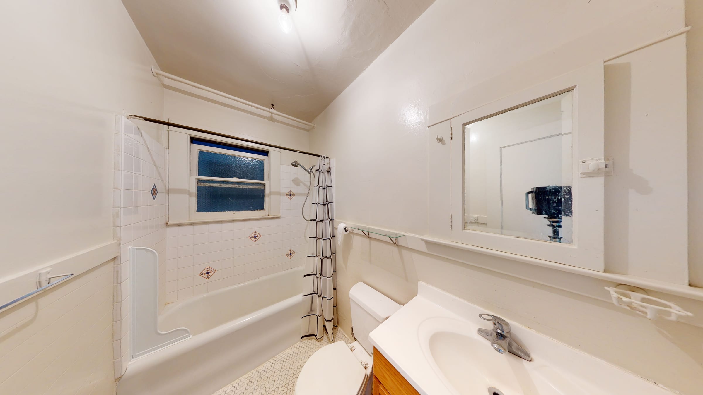 2322 Shattuck Ave #205 — photo 5
