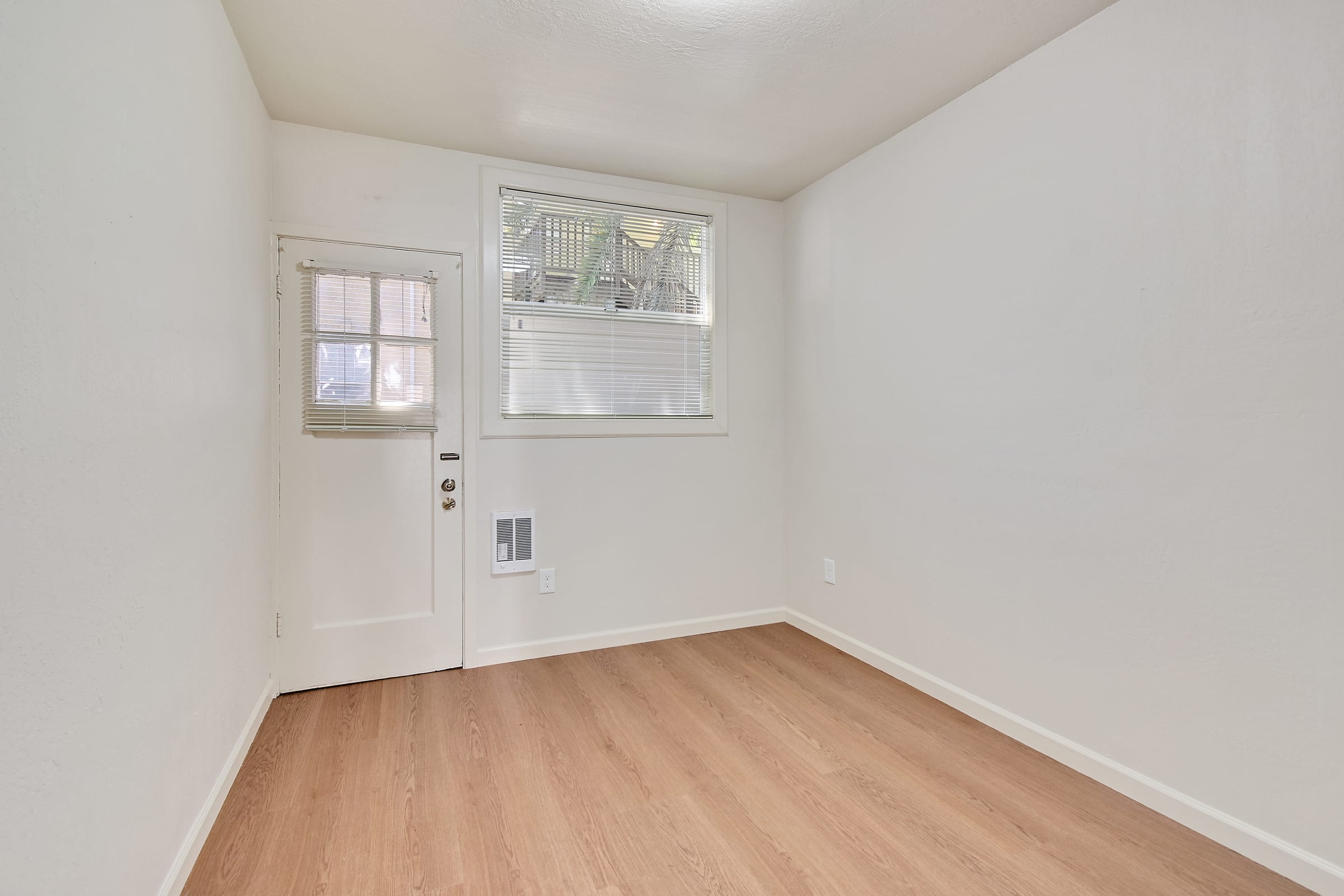 2412 Ellsworth St #1 — photo 7