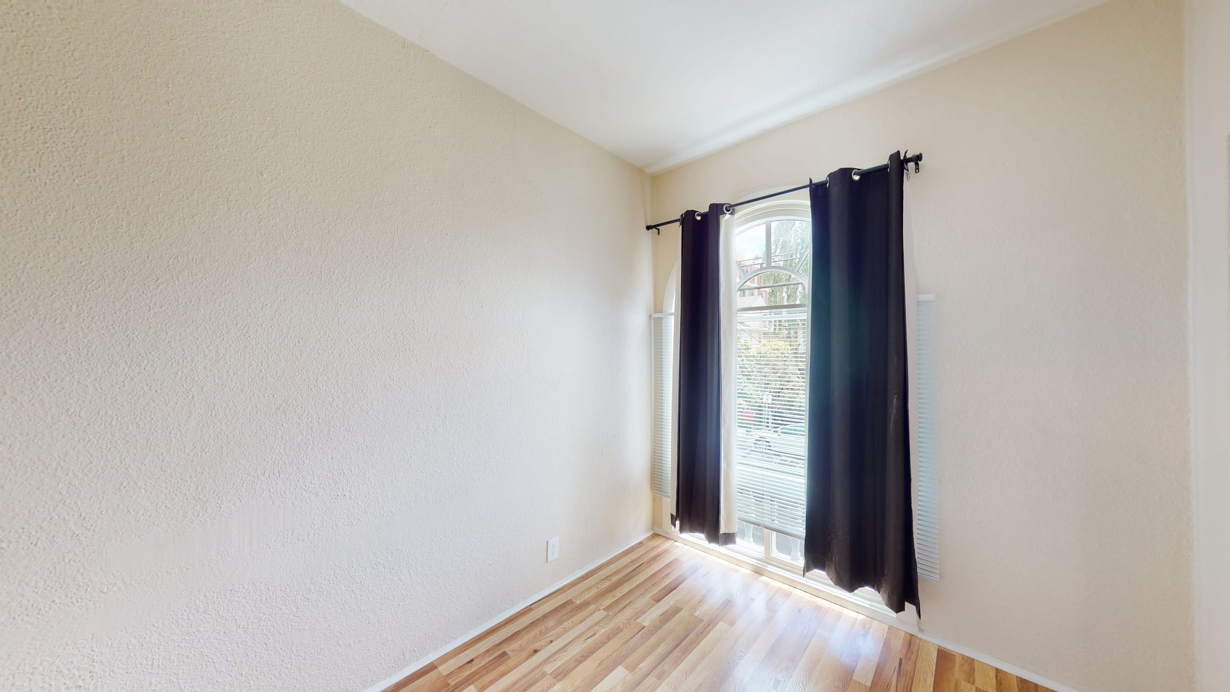 1799 Euclid Ave. #3 — photo 6