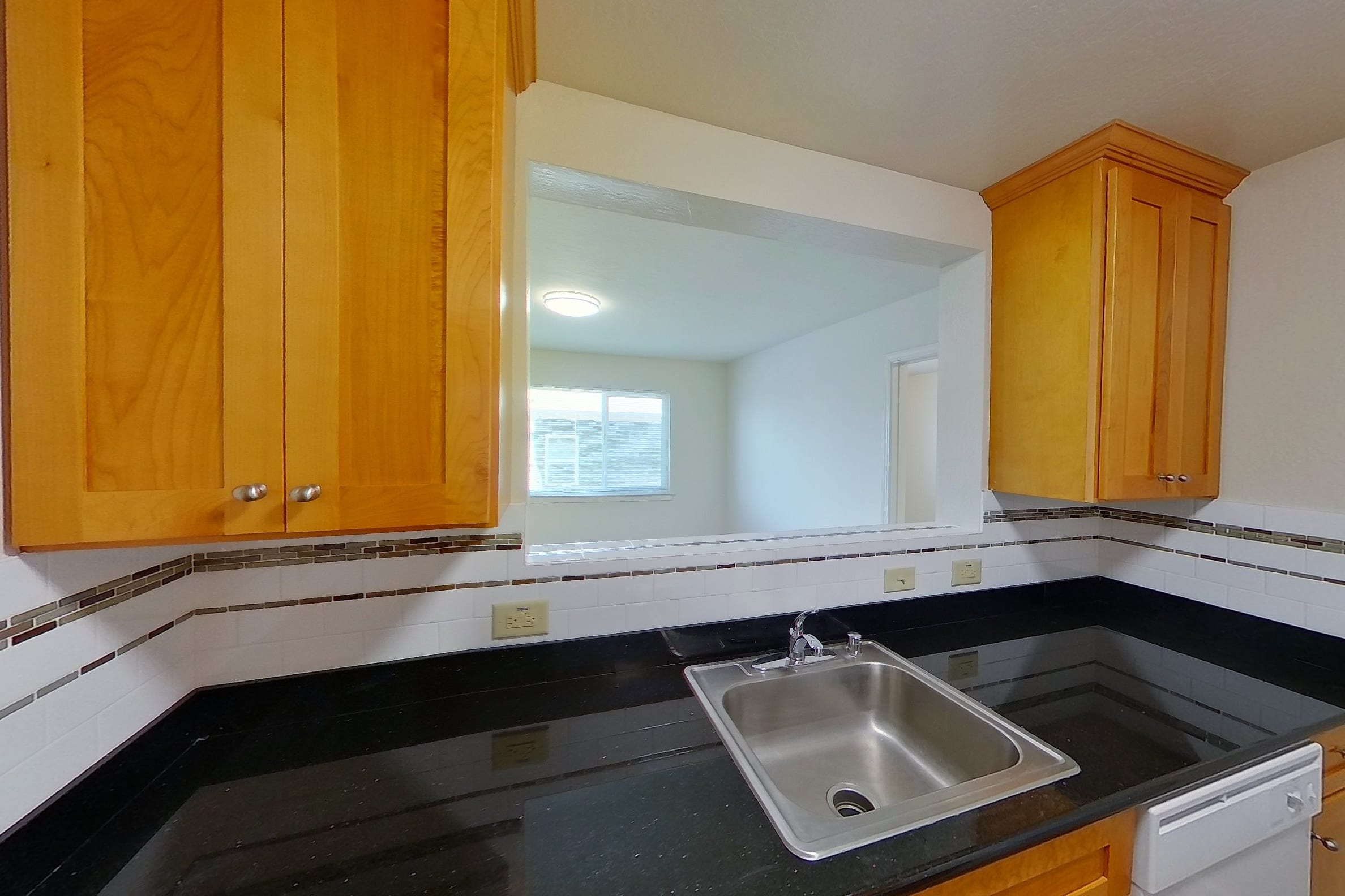 2610 Regent #203 — photo 2