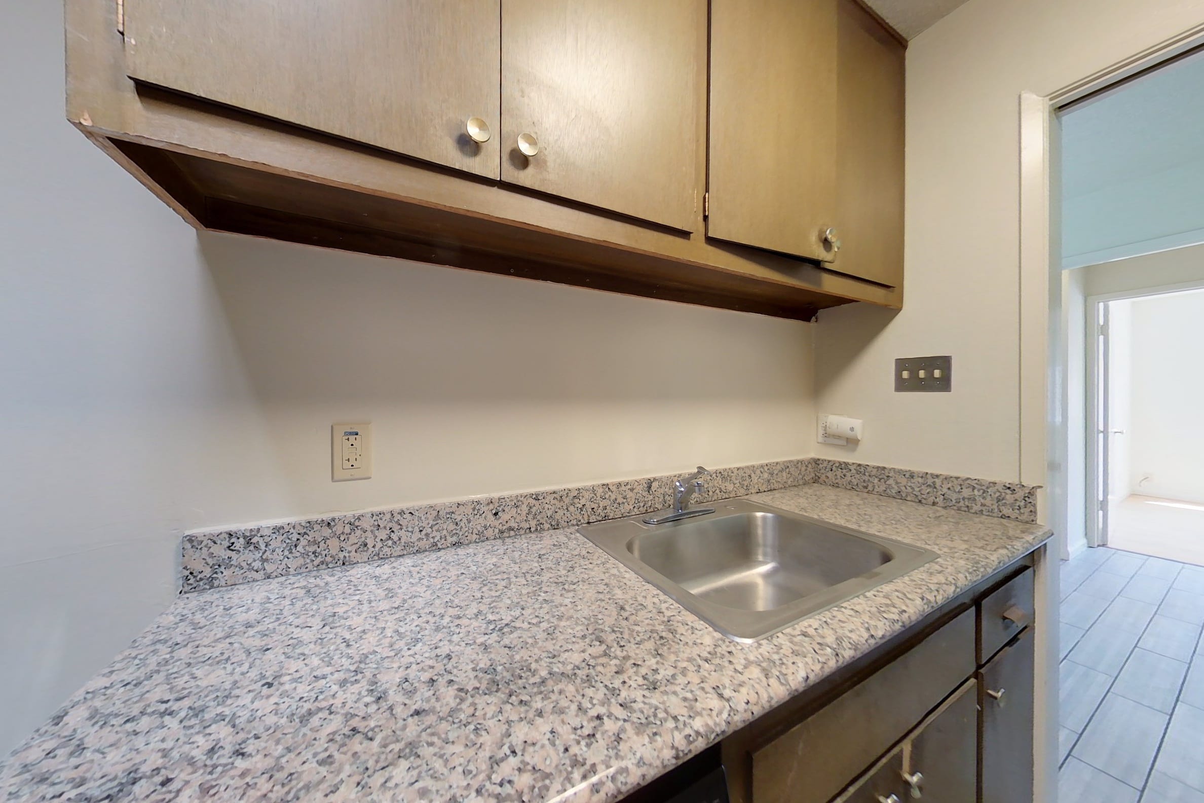 2610 Regent St. #301 — photo 2