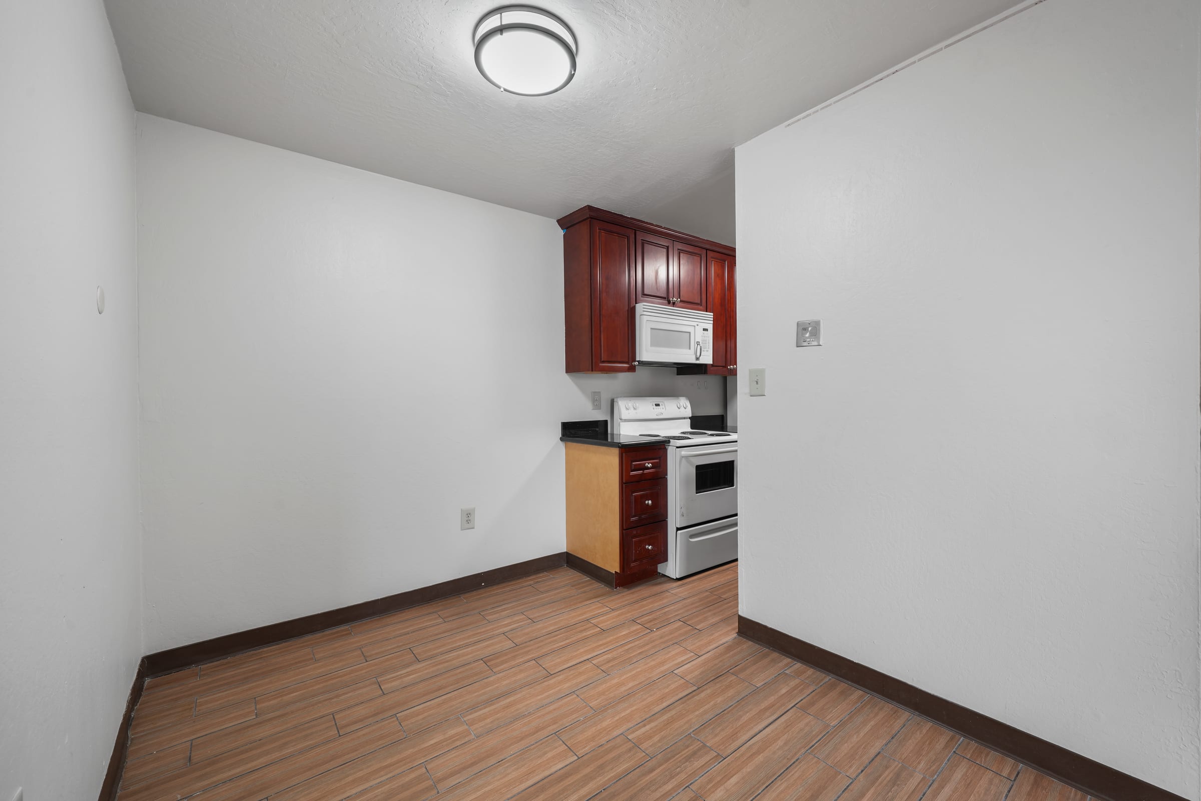 2028 Dwight Way #3C — photo 7