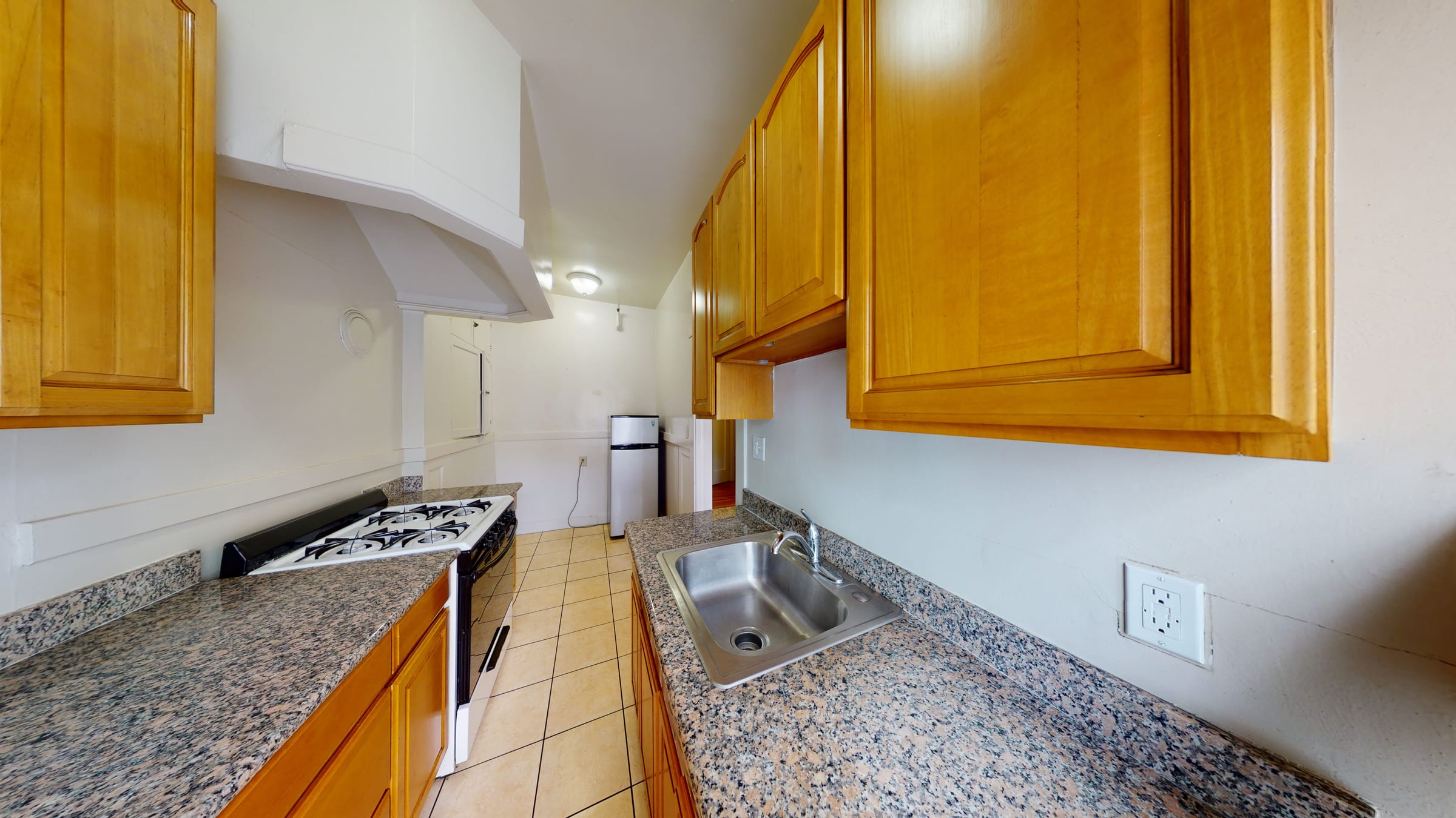 2322 Shattuck Ave #201 — photo 8